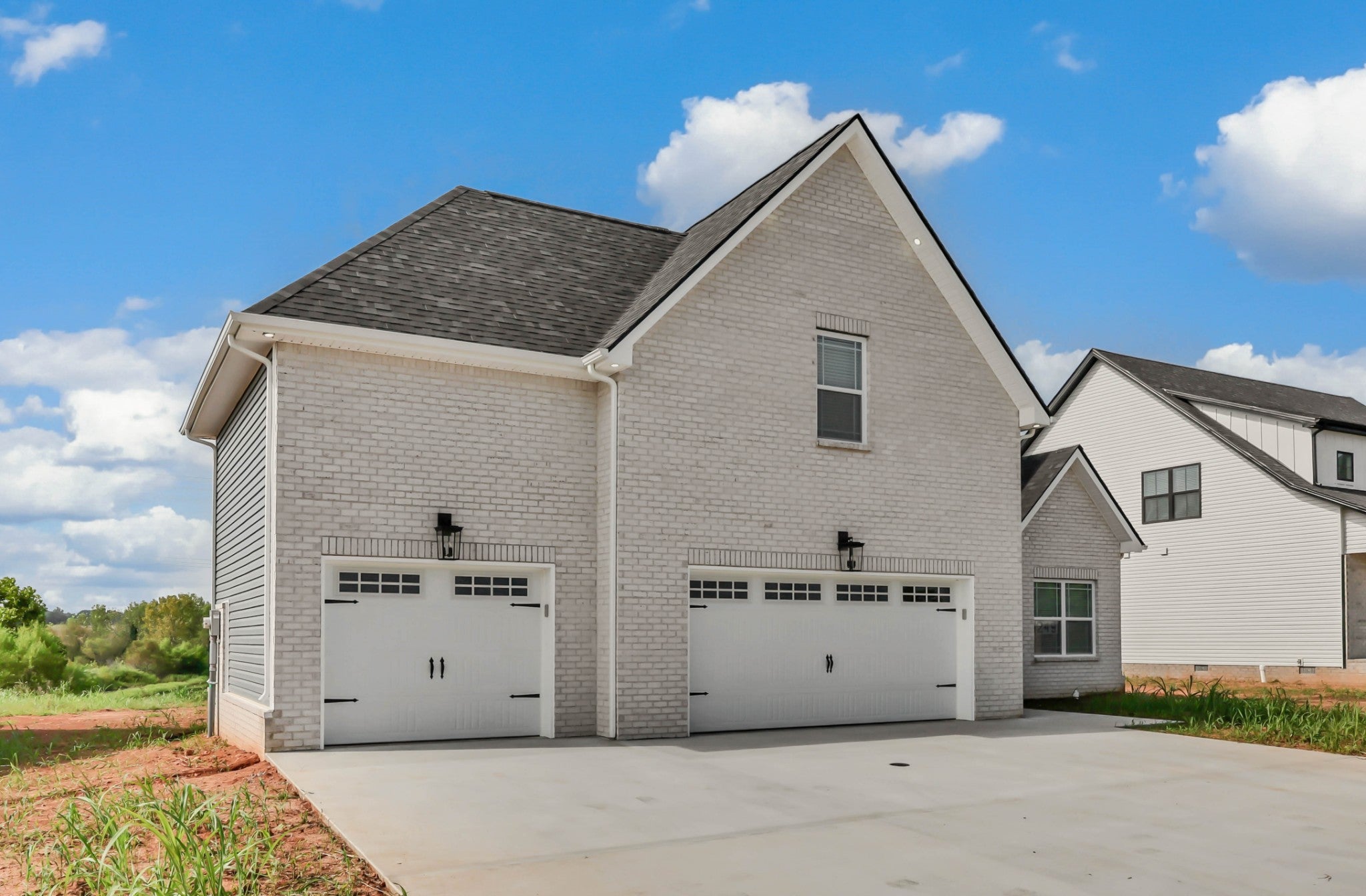 222 Low Plains Ln
