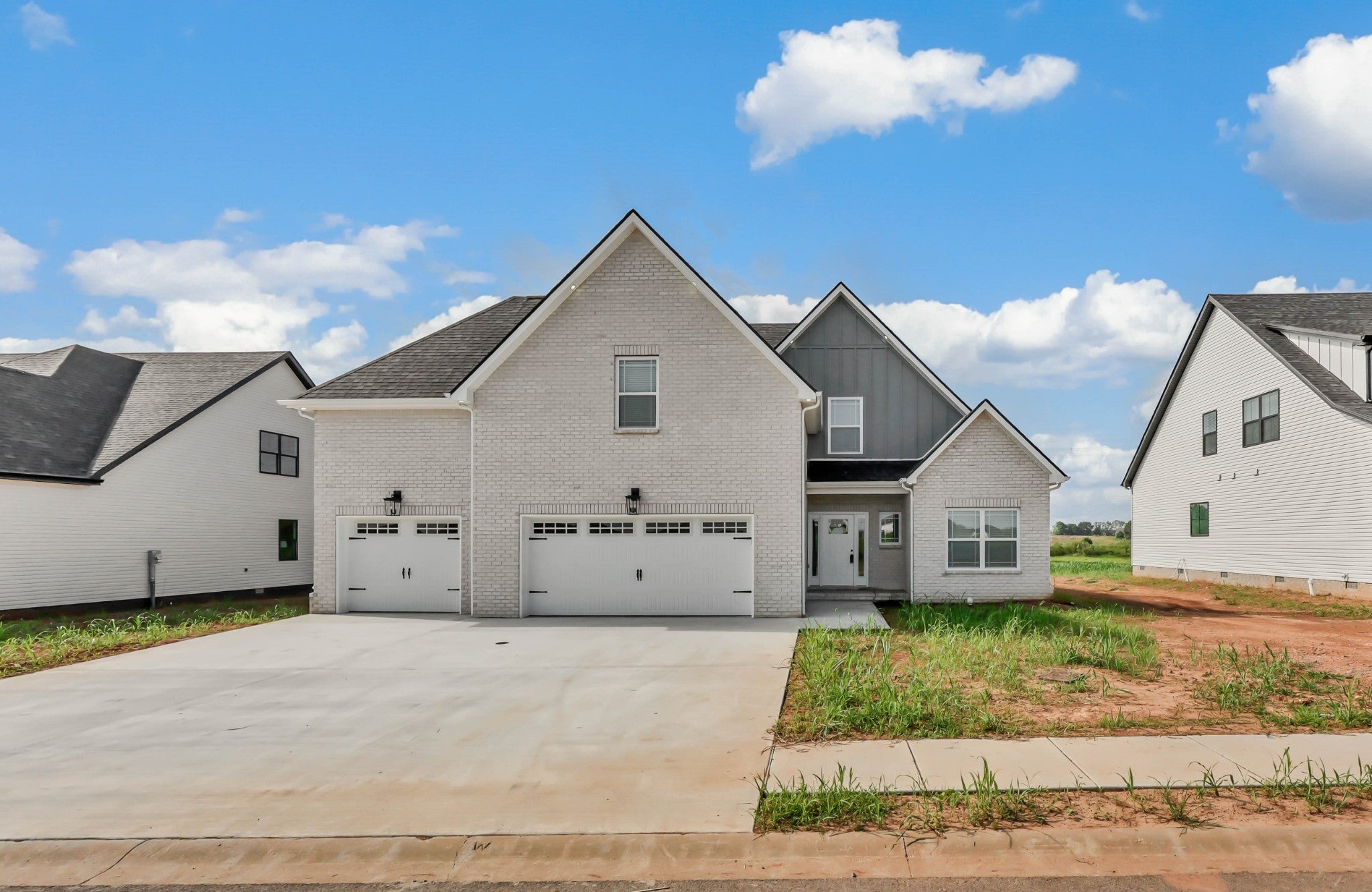 222 Low Plains Ln