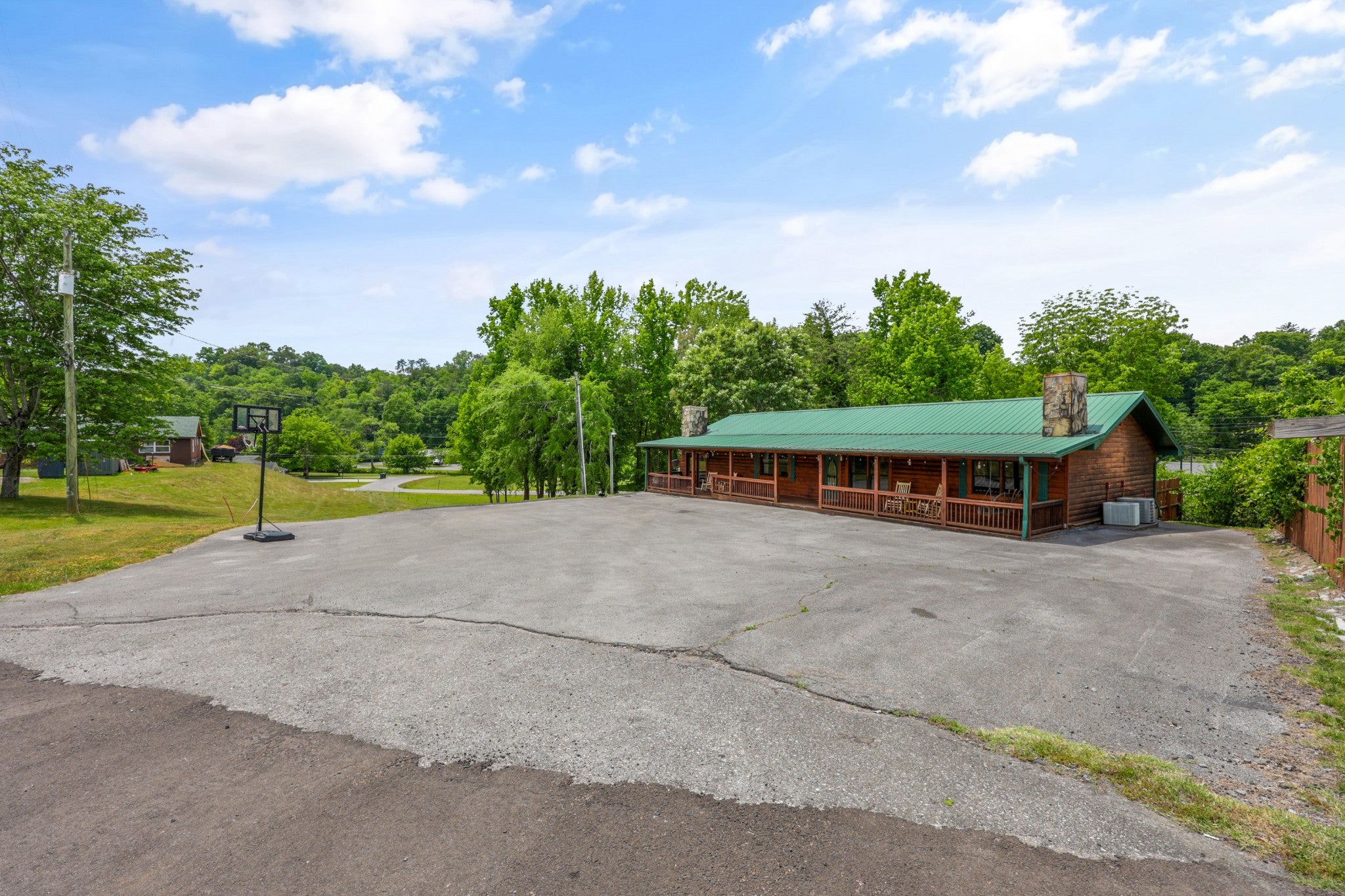 2834 Florence Dr