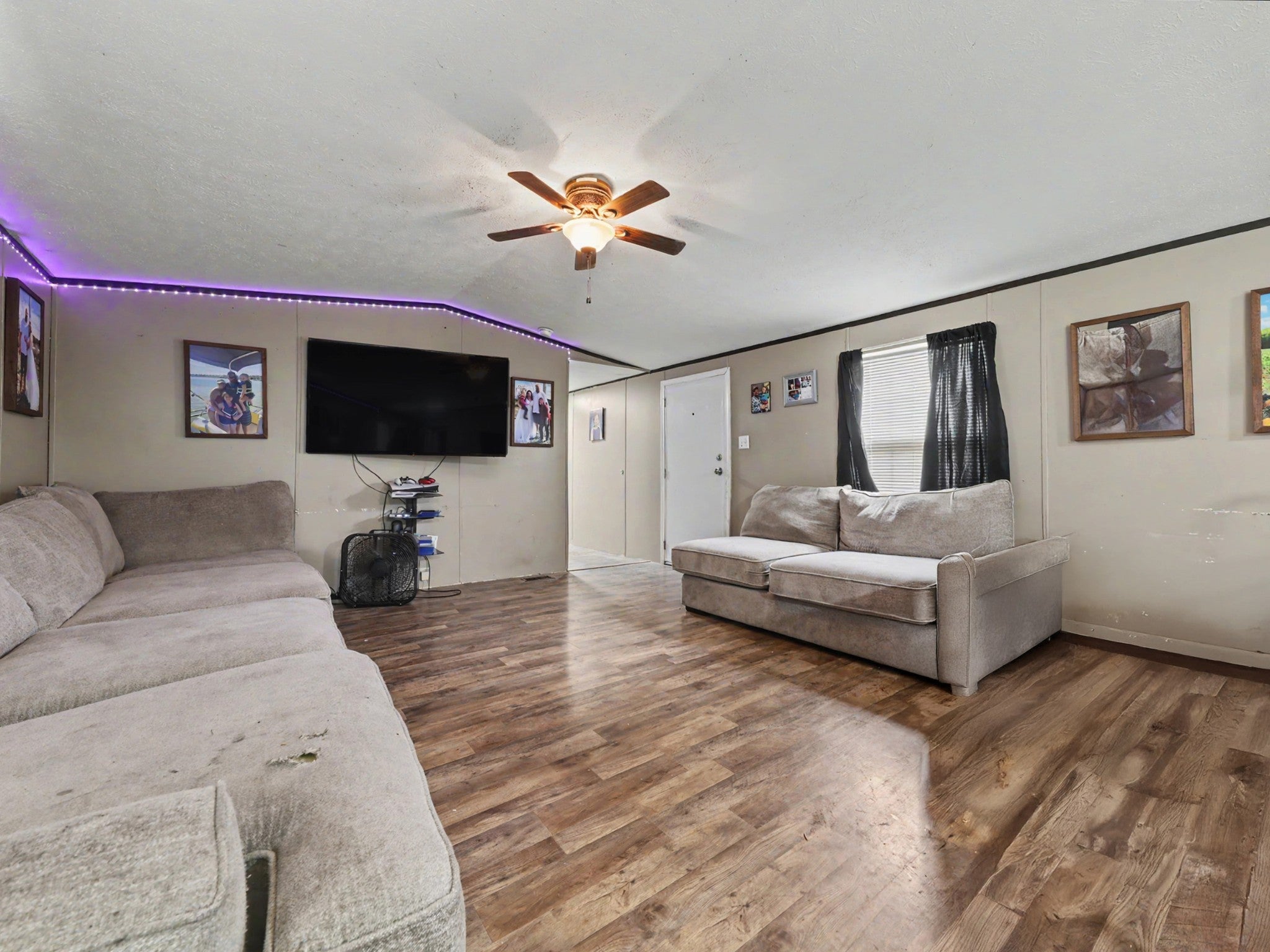 330 Oak Leaf Cir