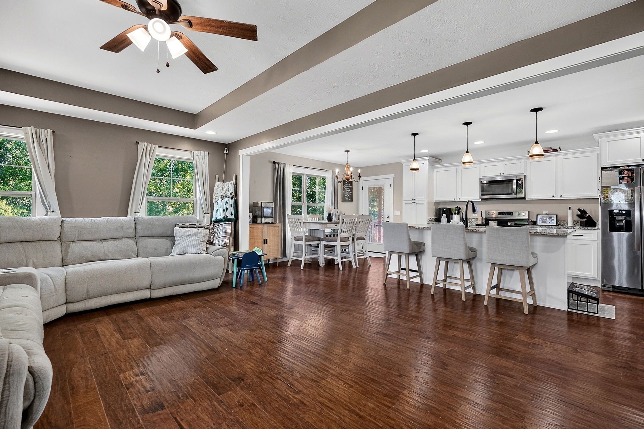 1180 Cobblestone Dr