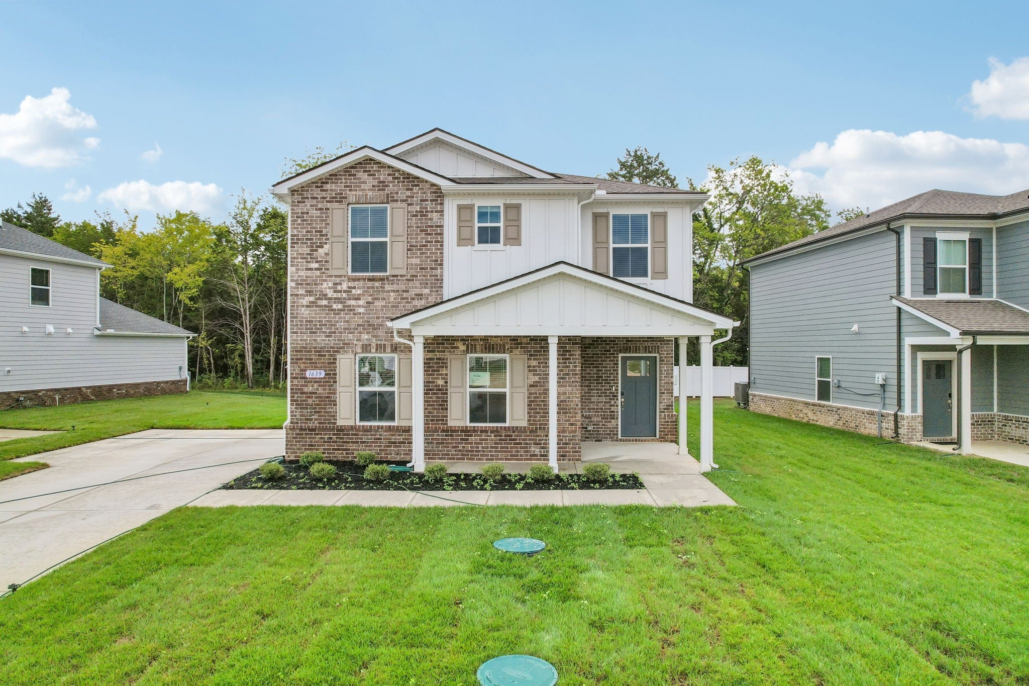 1639 Garnet Way