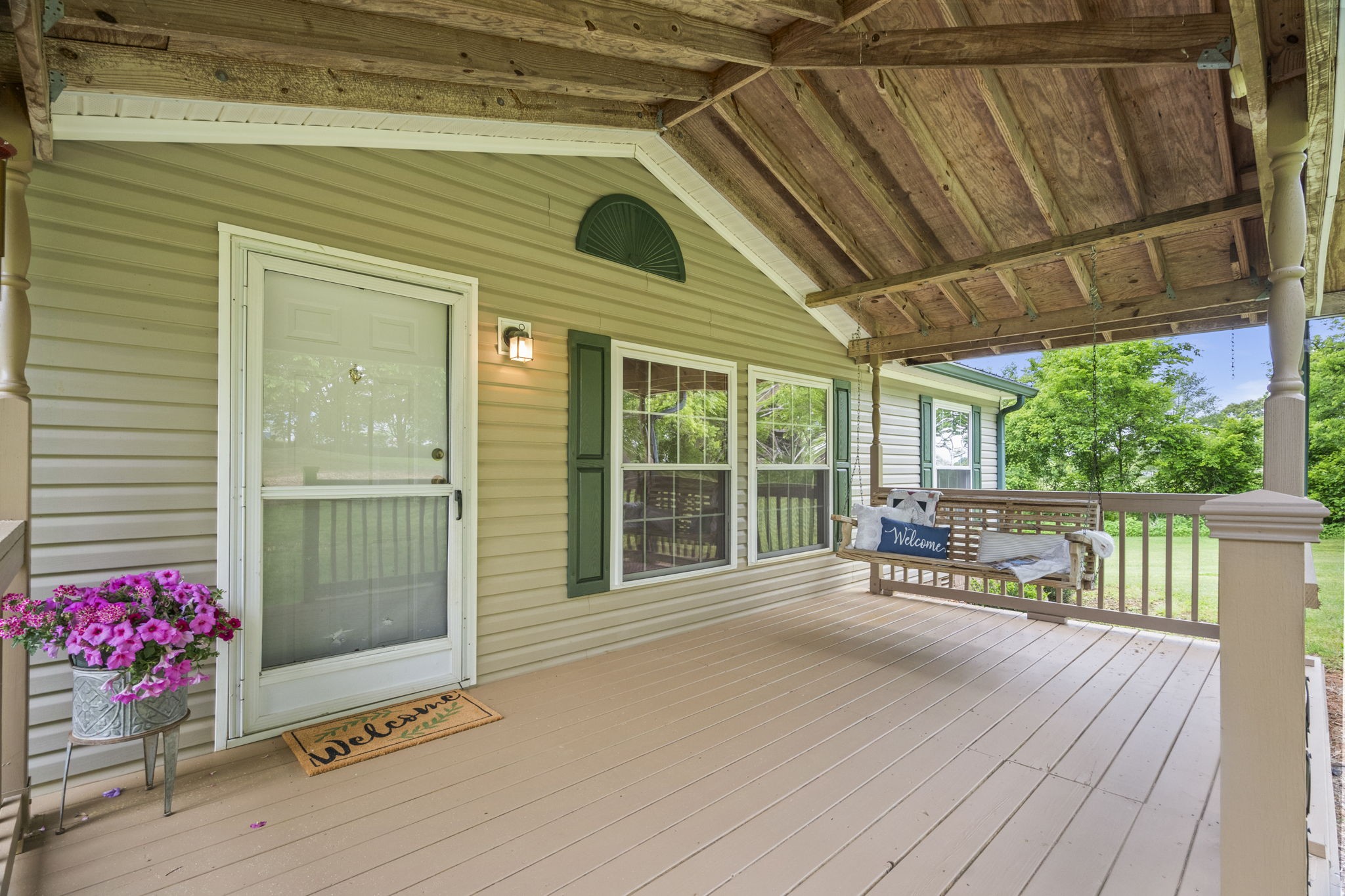 4012 Armstrong Rd