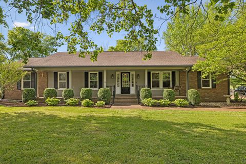 3513 Meadowwood Dr Murfreesboro TN 37128
