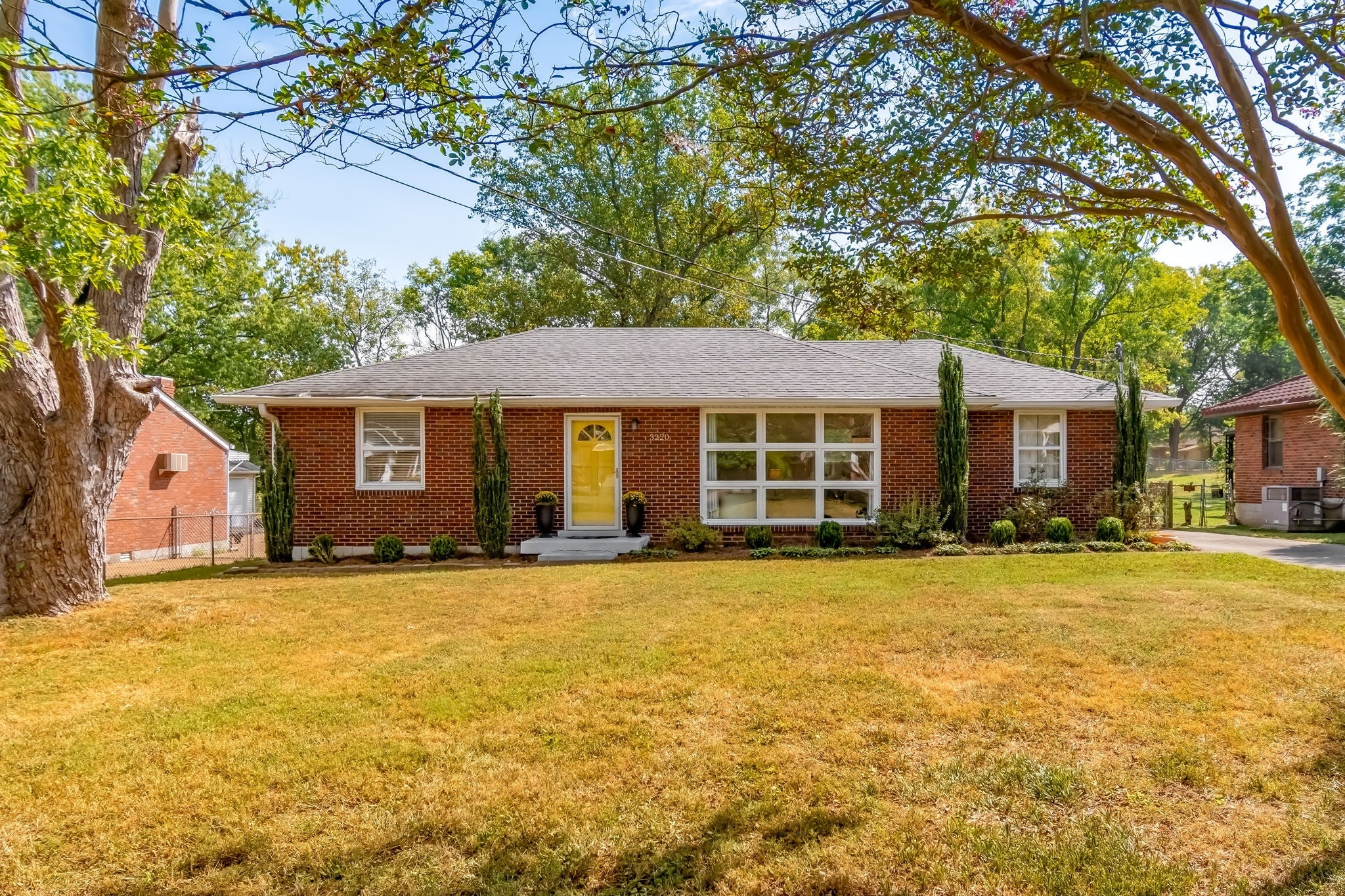 3-bed listing at 3220 Avenal Ave, Nashville