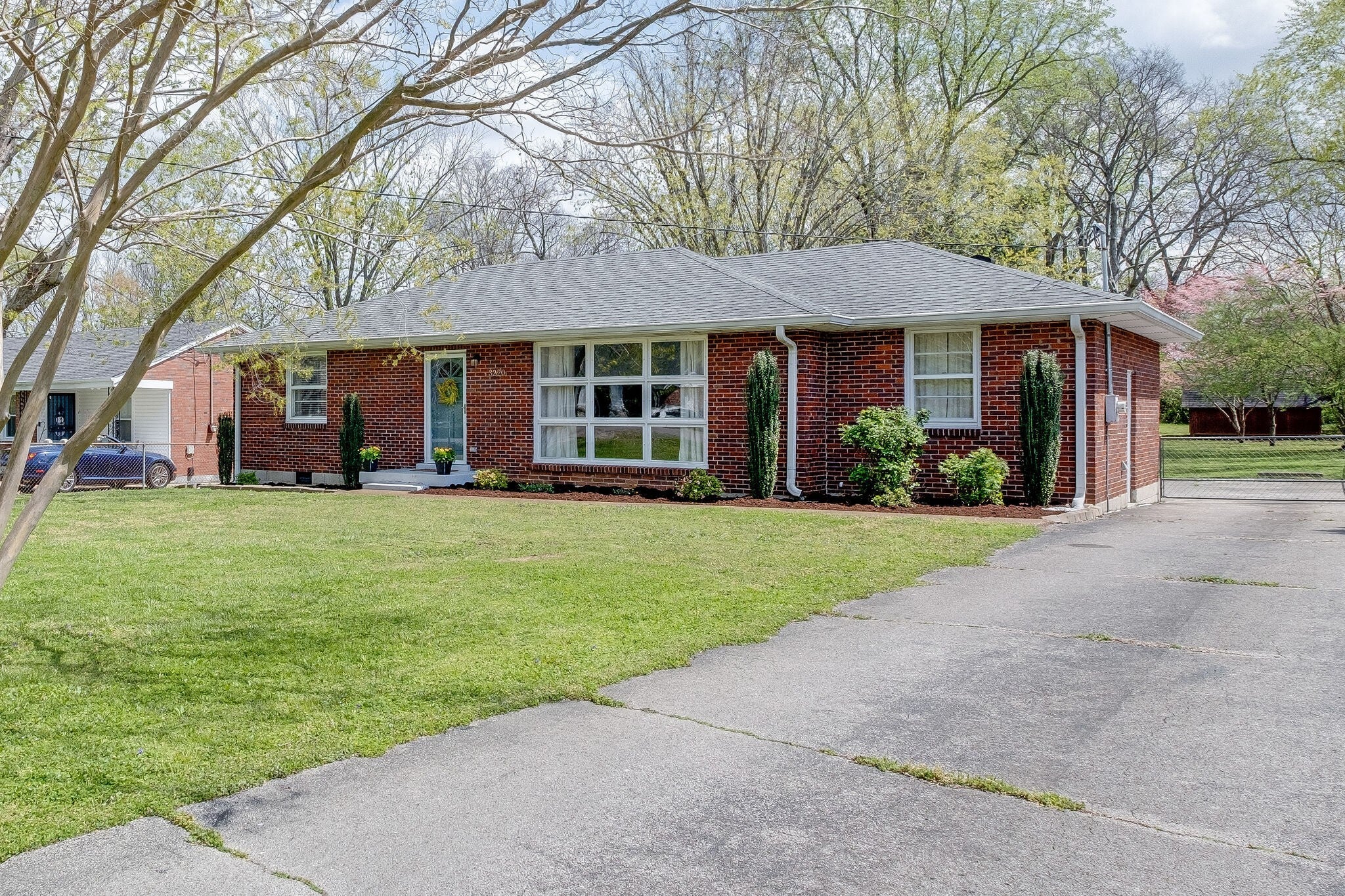 3-bed listing at 3220 Avenal Ave, Nashville