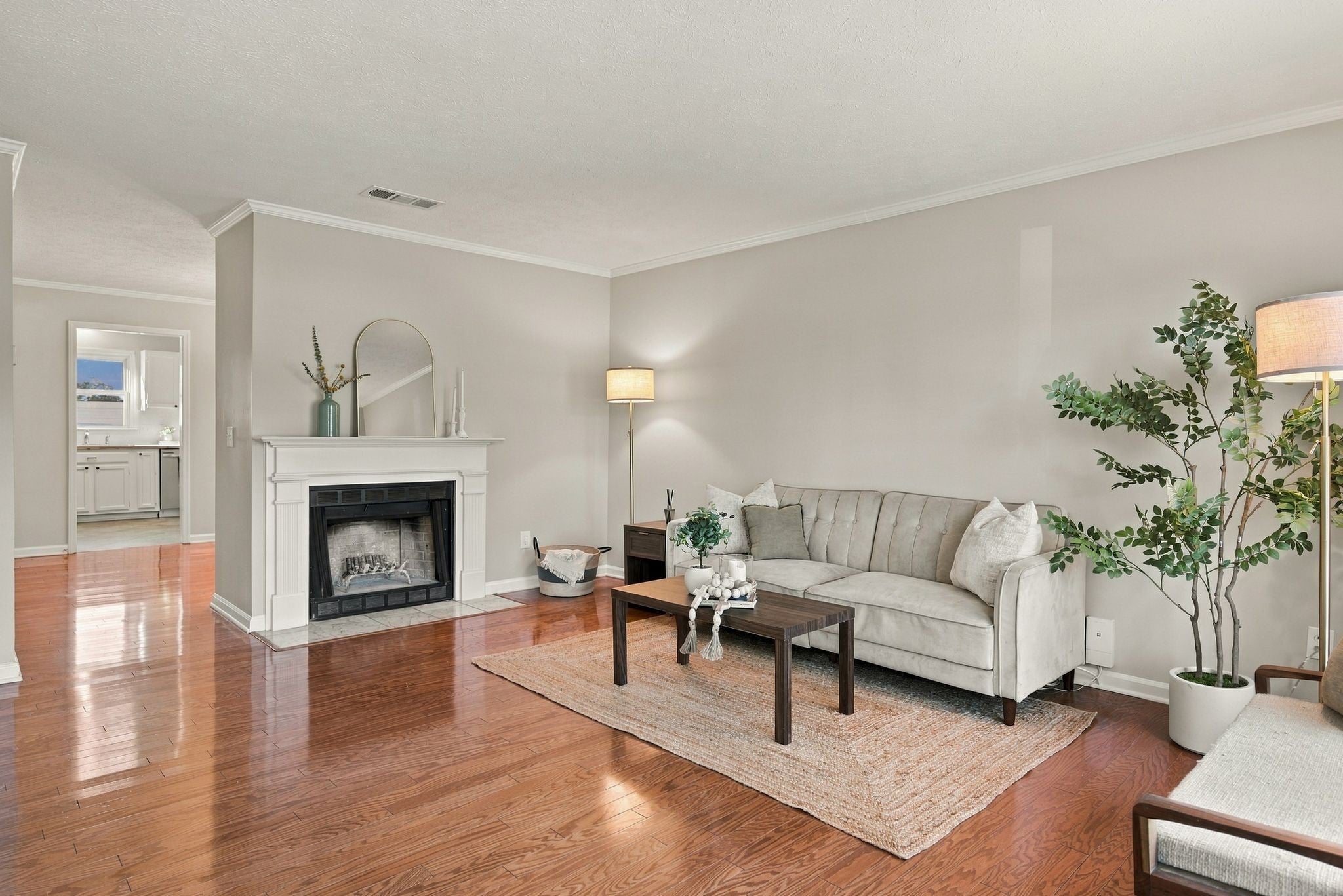 803 Lewis Ct