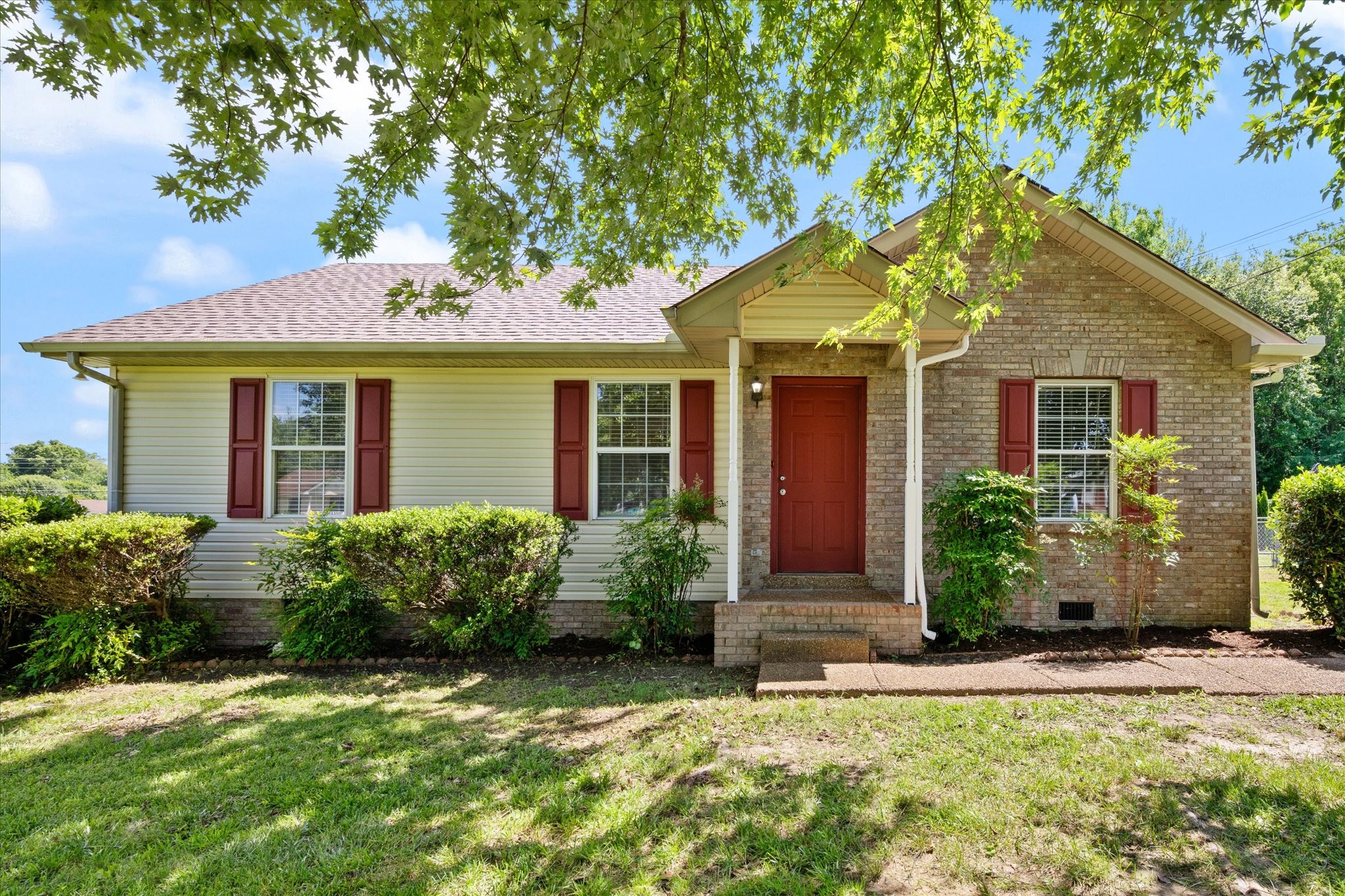 104 Hillcreek Ct