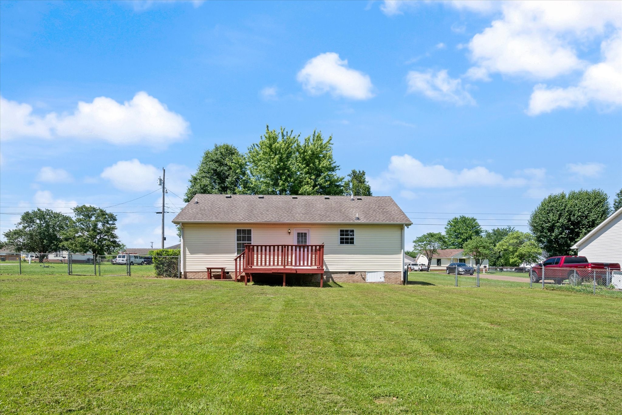 104 Hillcreek Ct