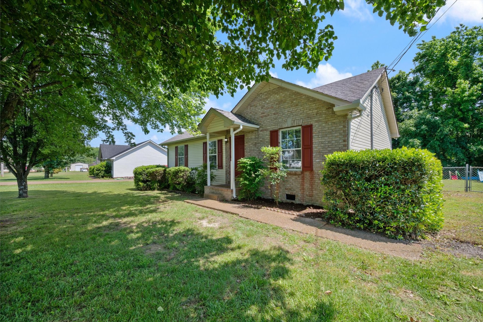 104 Hillcreek Ct