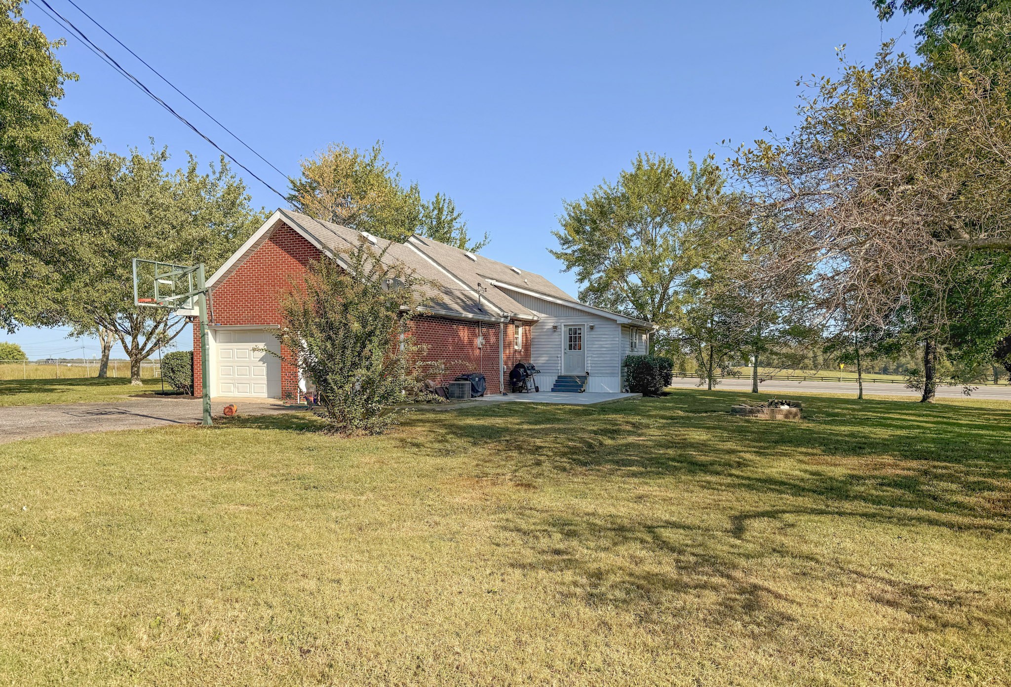 4615 Airport Rd