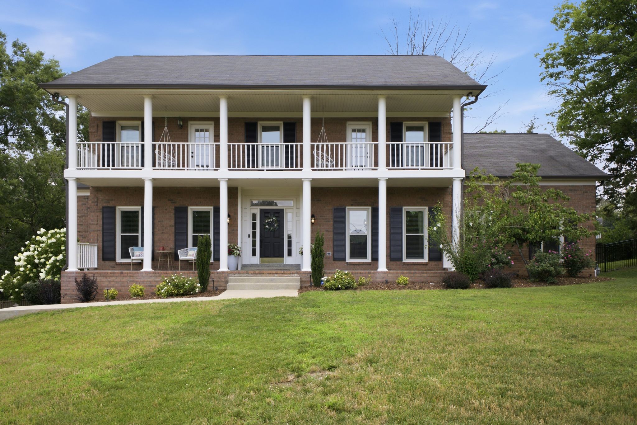 404 Winchester Dr, Franklin TN 37069 4-bed home, photo 2 of 30