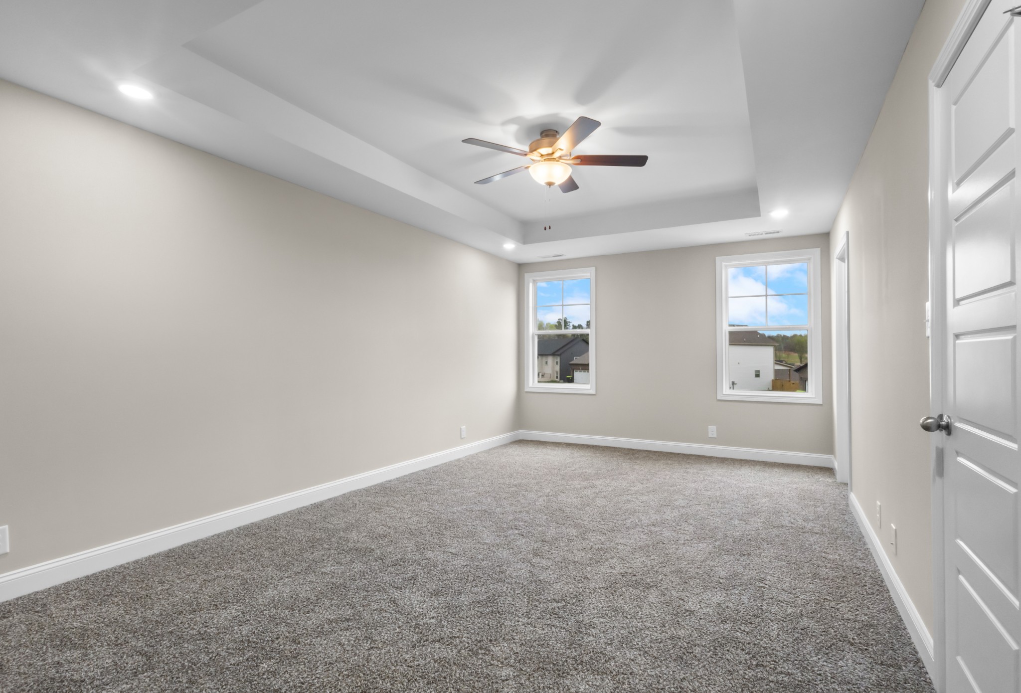 Clarksville, Tennessee 37040, United States, 3 Bedrooms Bedrooms, ,3 BathroomsBathrooms,Residential,Active,49074