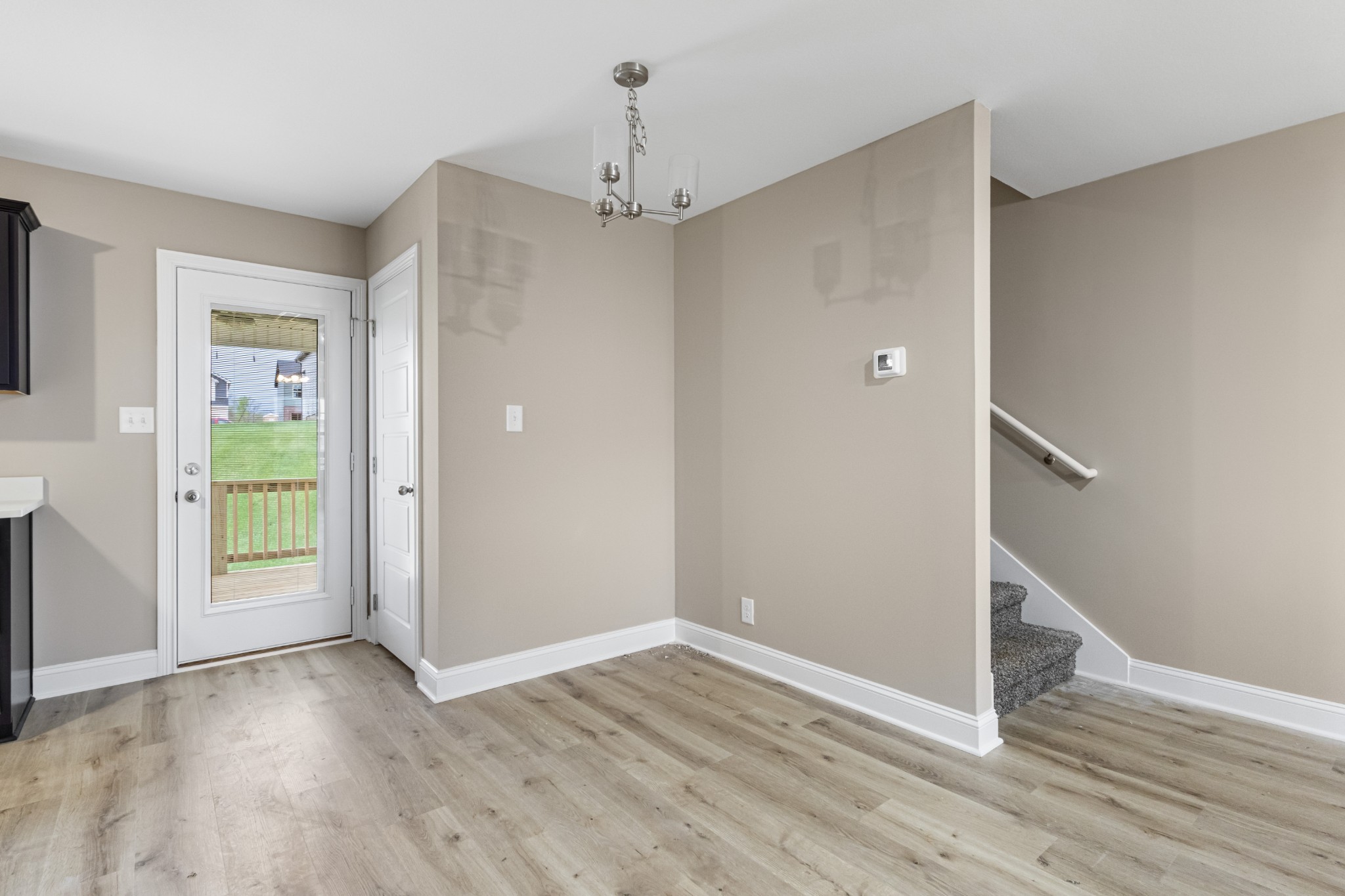 Clarksville, Tennessee 37040, United States, 3 Bedrooms Bedrooms, ,3 BathroomsBathrooms,Residential,Active,49074