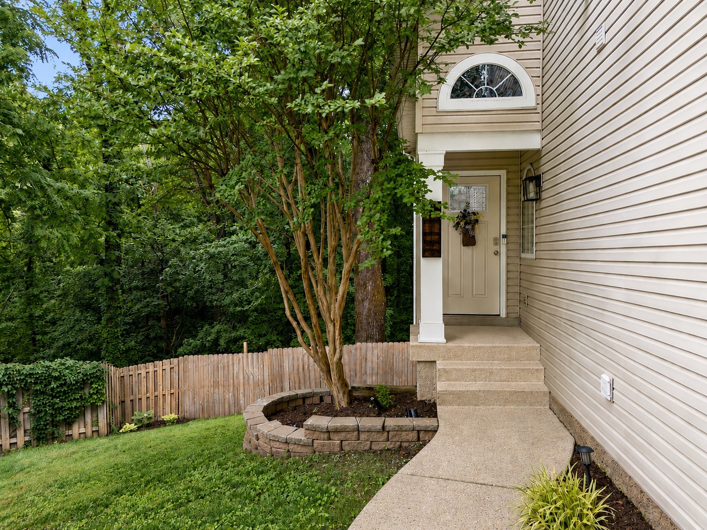 3712 Creston Ct