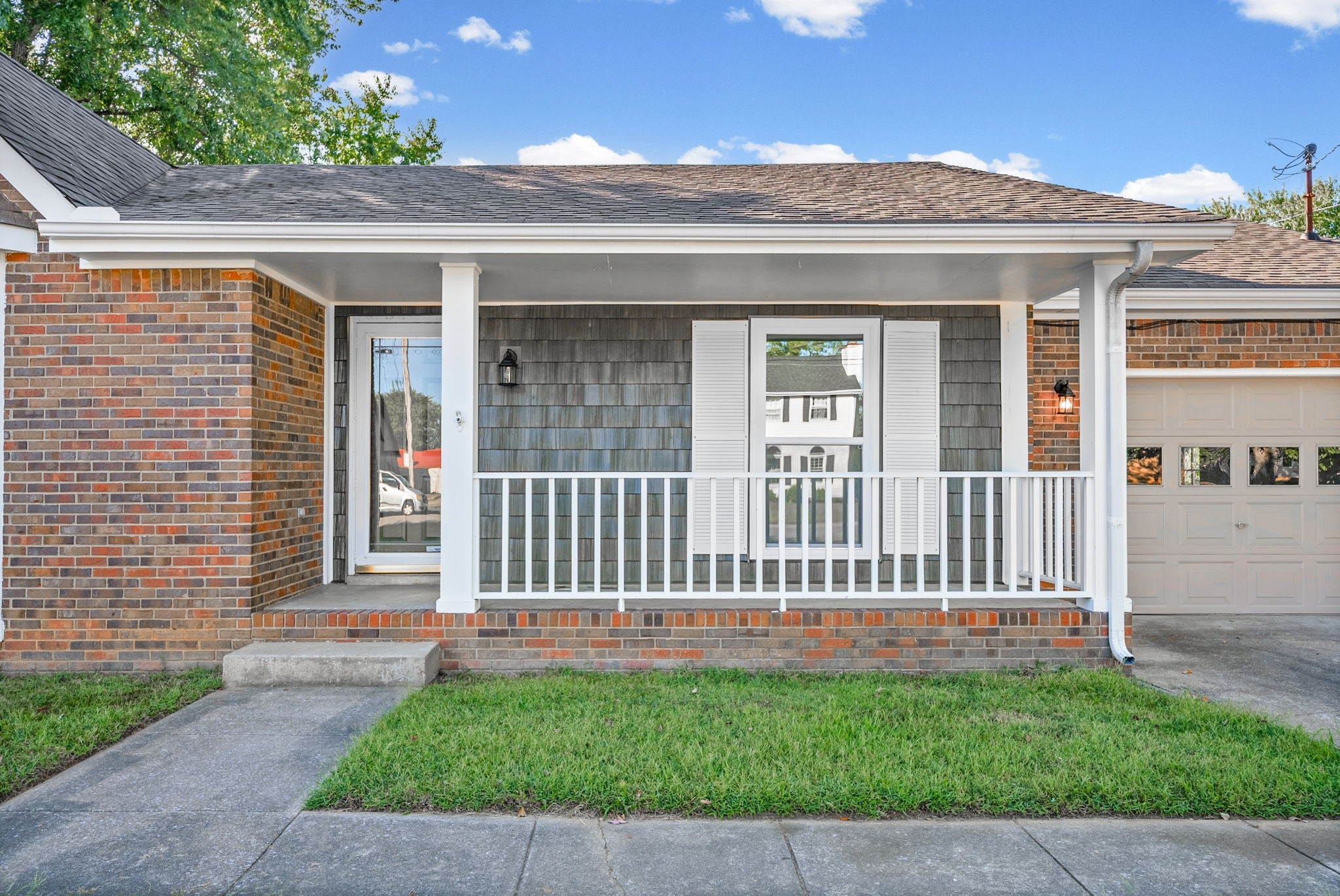 3418 Polly Dr