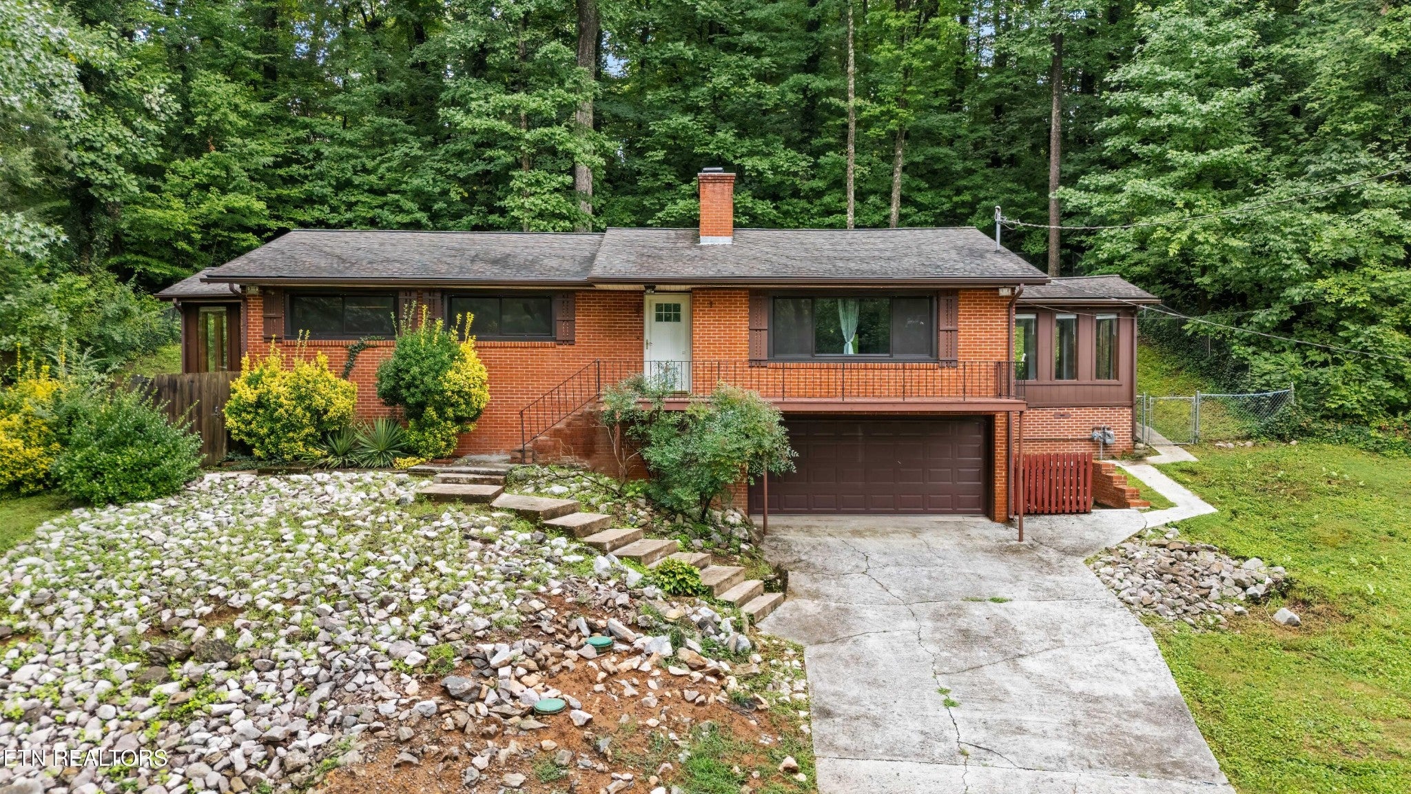 26182528 Shaler Lane