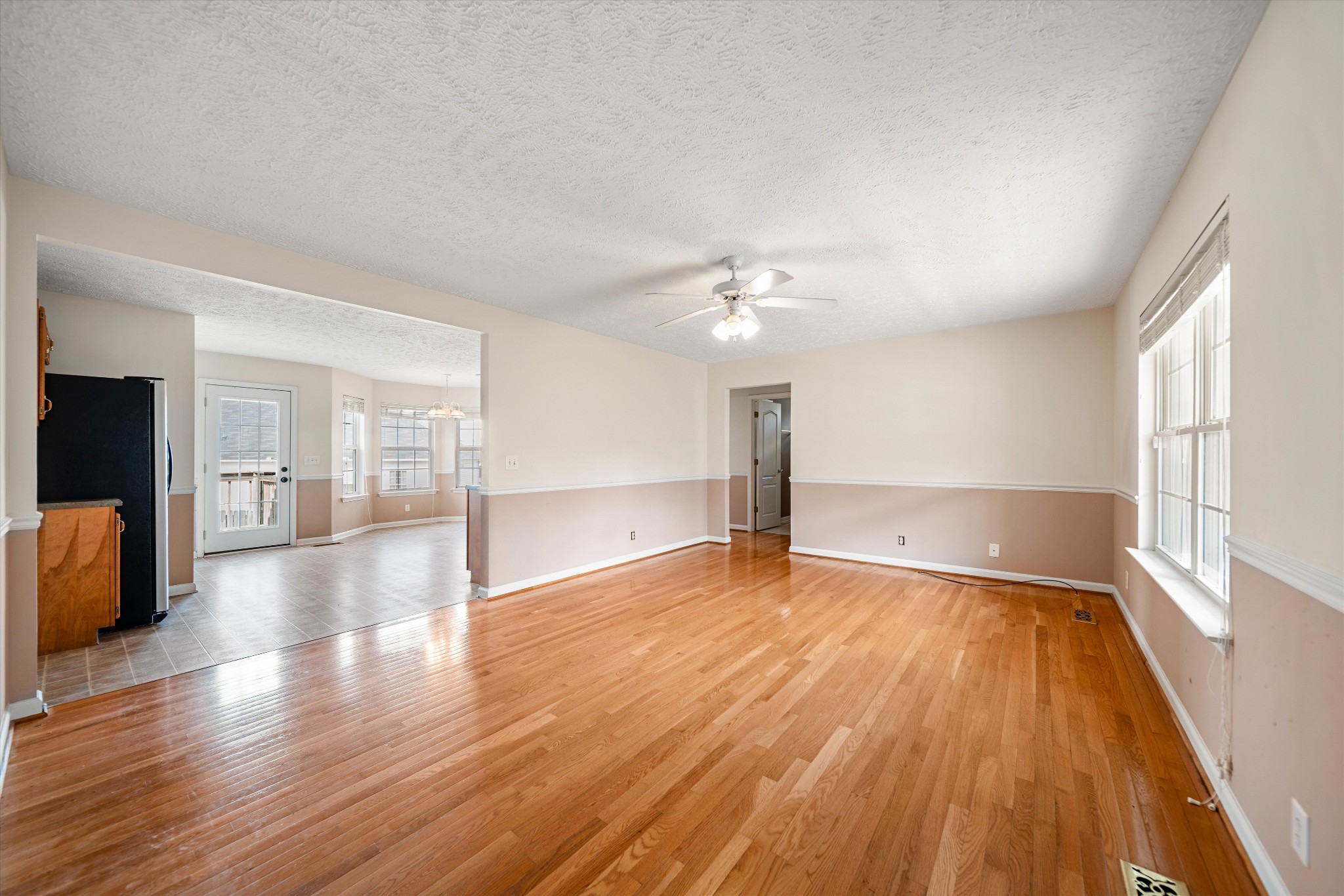 1227 Highland Hills Dr