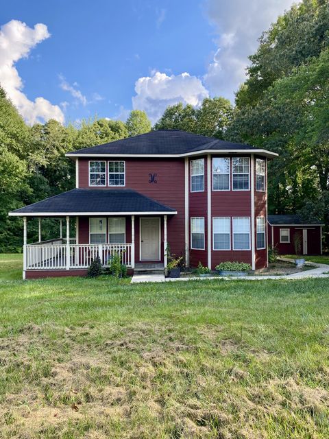 422 Deer Lodge Hwy Clarkrange TN 38553