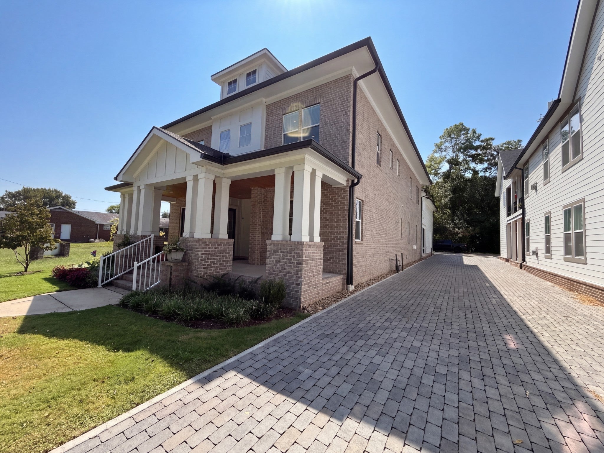 3-bed condo for sale in Franklin, TN 37064, 207 Fairground St 102 207 Fairground St 102, Franklin TN 37064 3-bed condo, photo 1 of 27