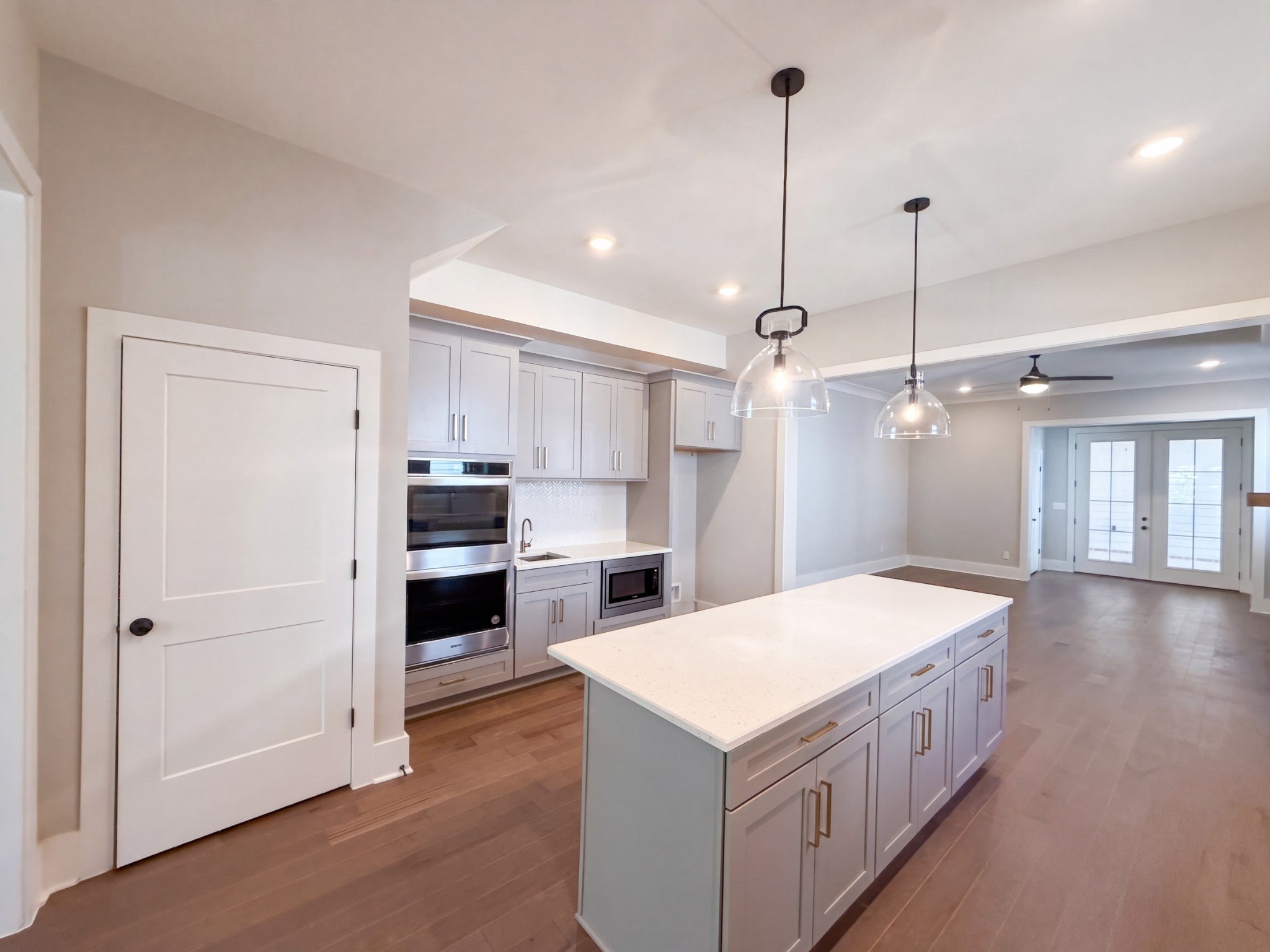207 Fairground St 102
