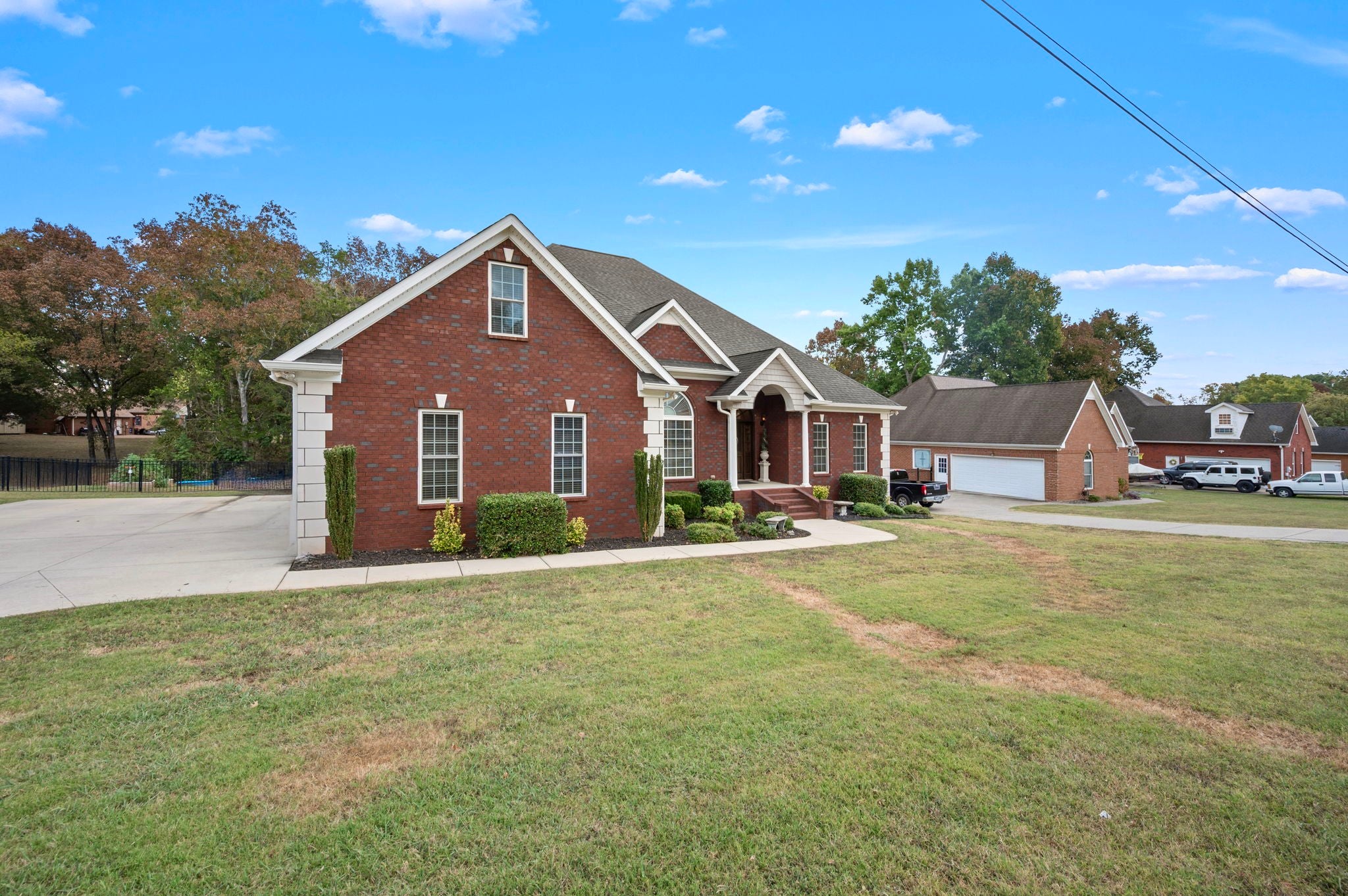 106 Stonegate Cir