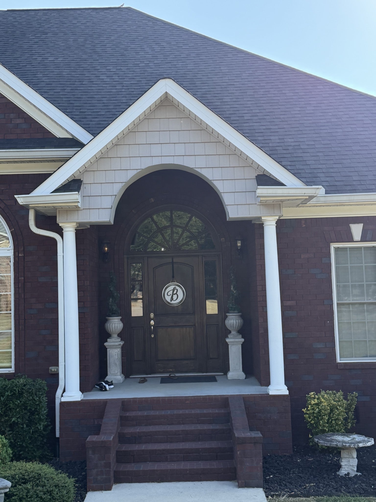 106 Stonegate Cir