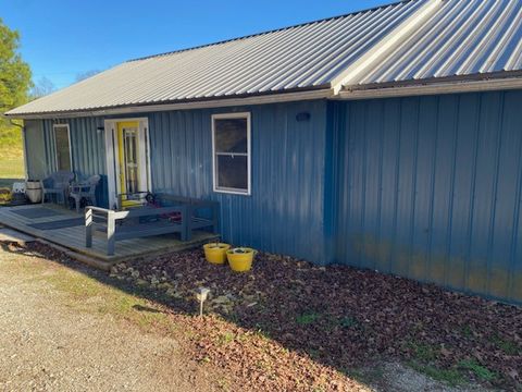 2705 Johnson Branch Rd Leoma TN 38468