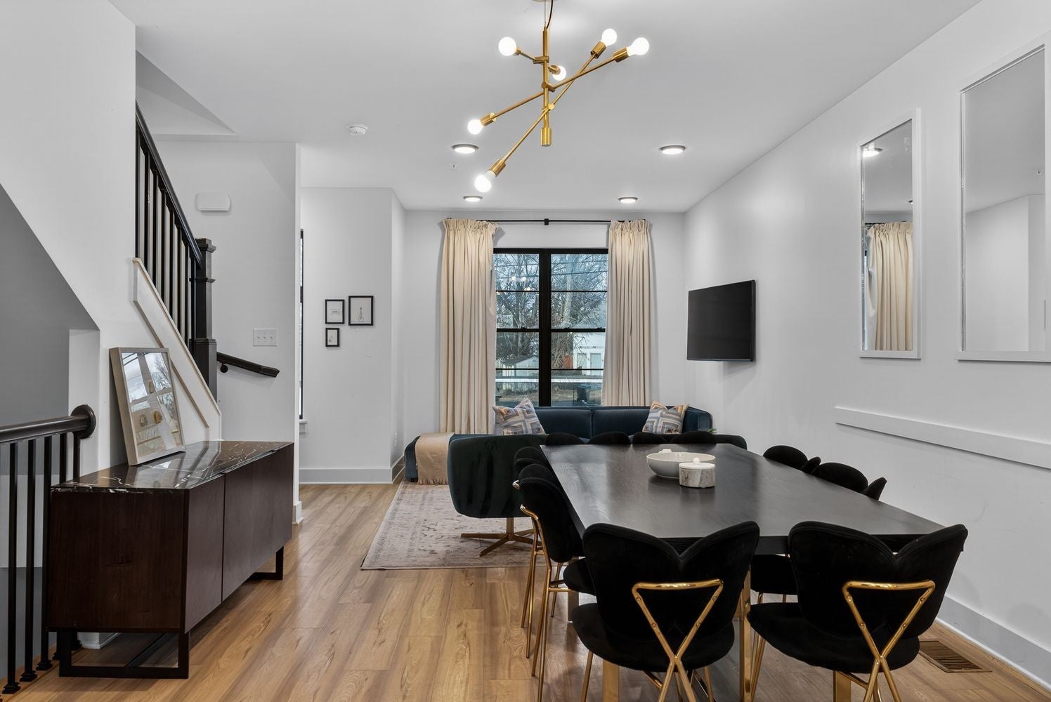 4.0-bed rental at 402 Cleveland St 3