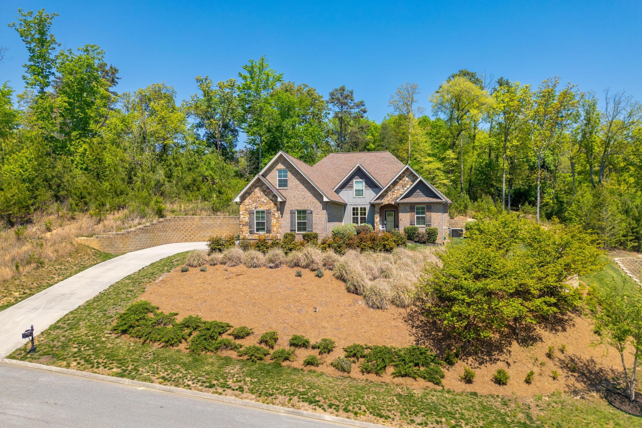5118 Abigail Ln