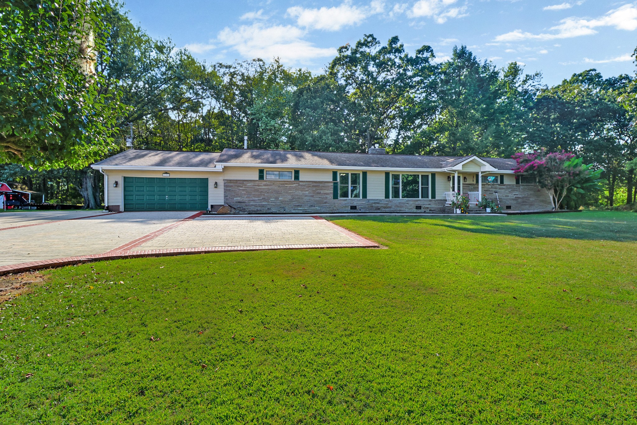 1100 Allardt Hwy