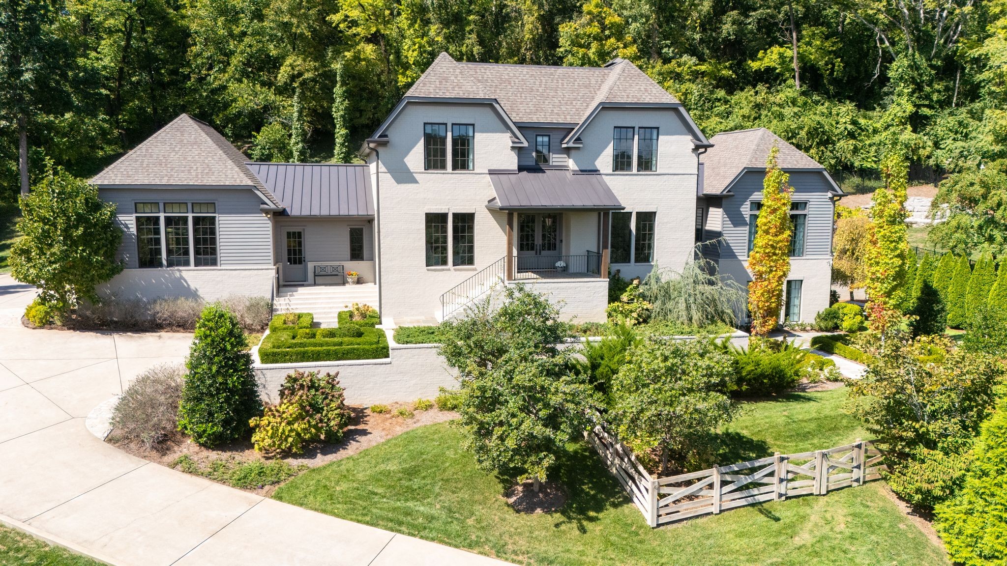 4523 Wayland Dr
