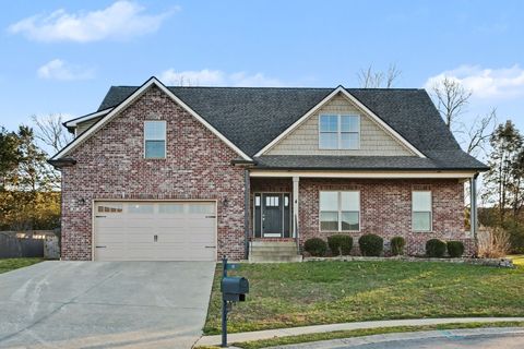 67 Gallant Ct Clarksville TN 37043