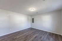 814 Lewis Ave