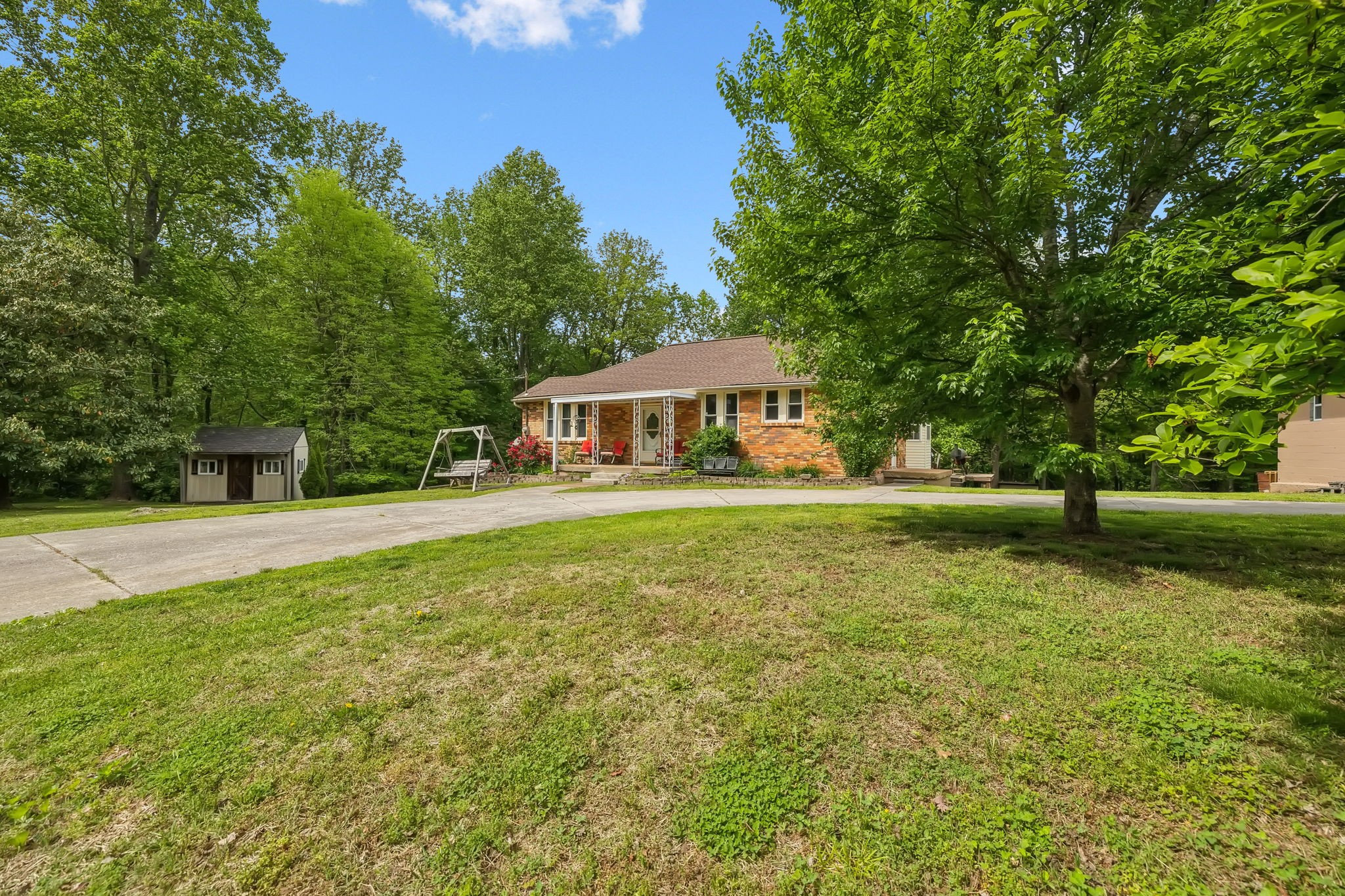 8901 Griffith Rd