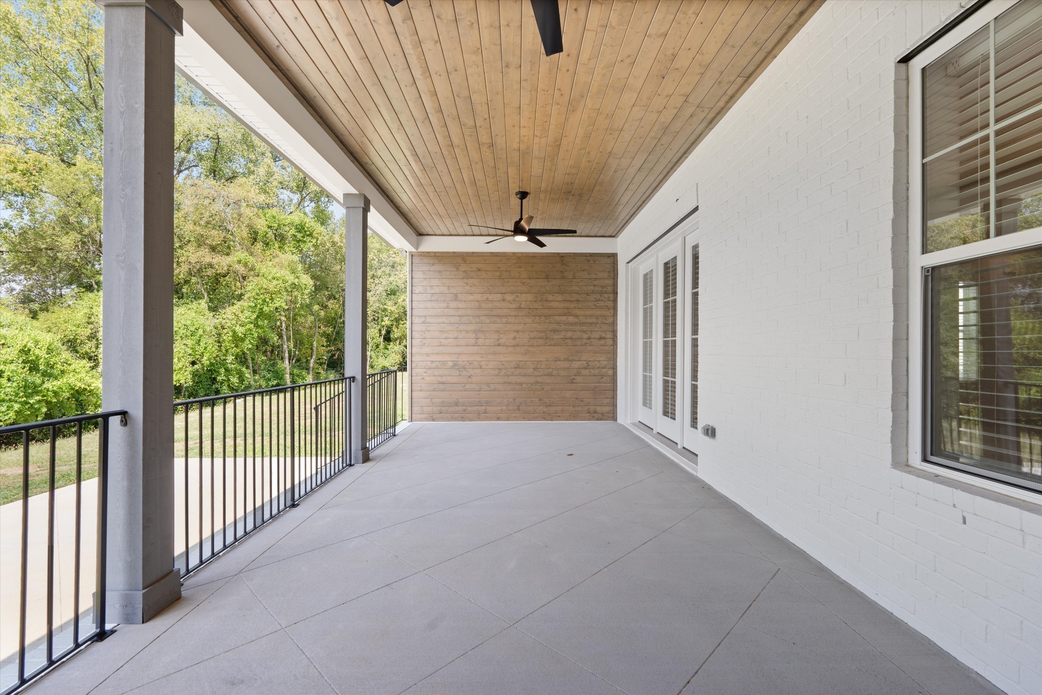 329 Old Shackle Island Rd