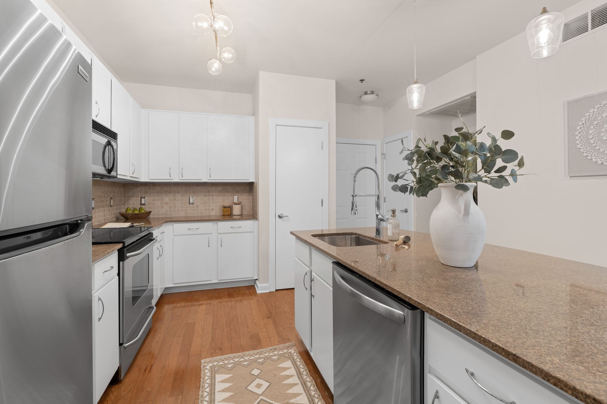 Middle Tennessee Properties 3 1803 Broadway 219