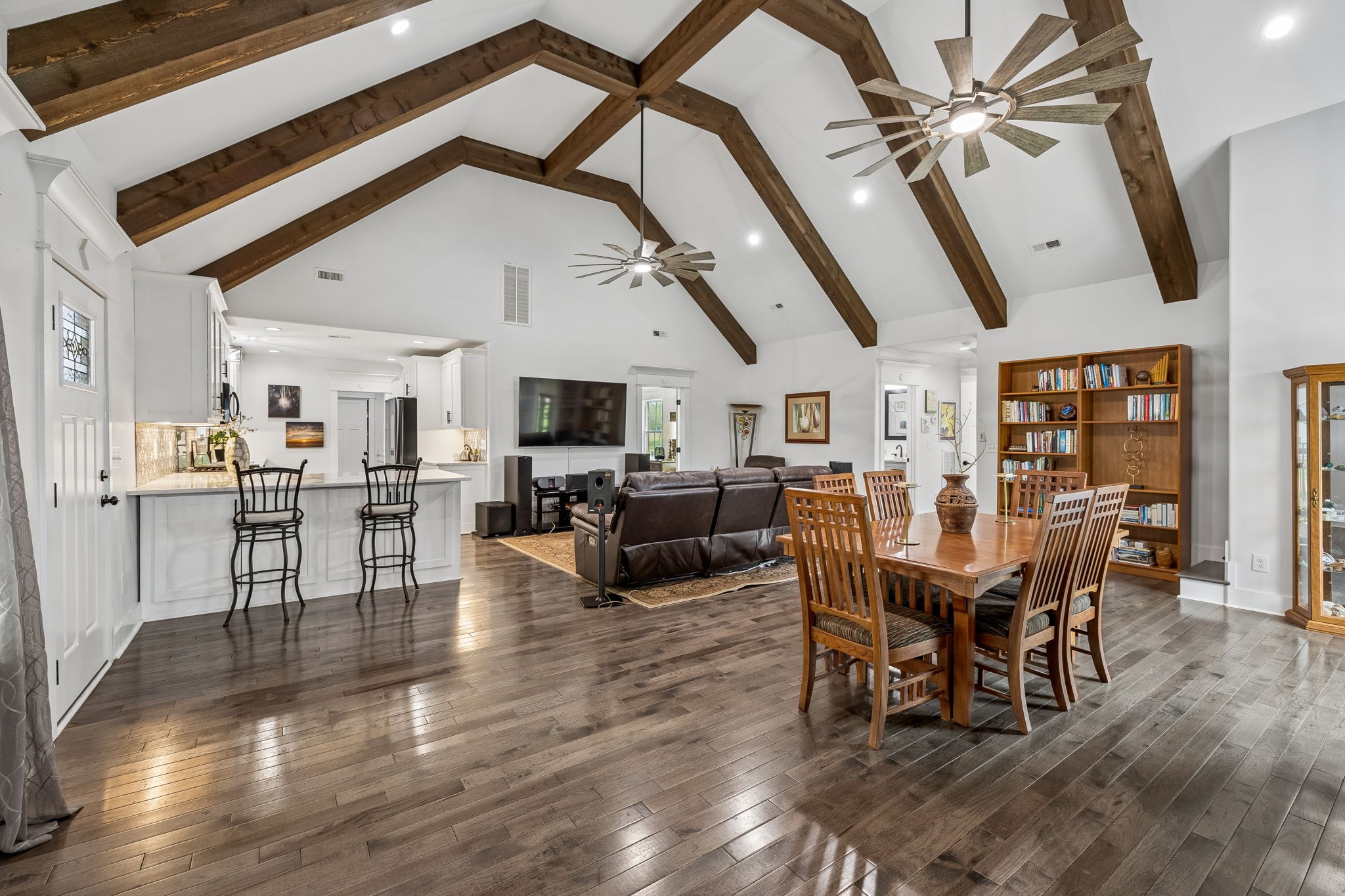 2104 Williamsport Pike