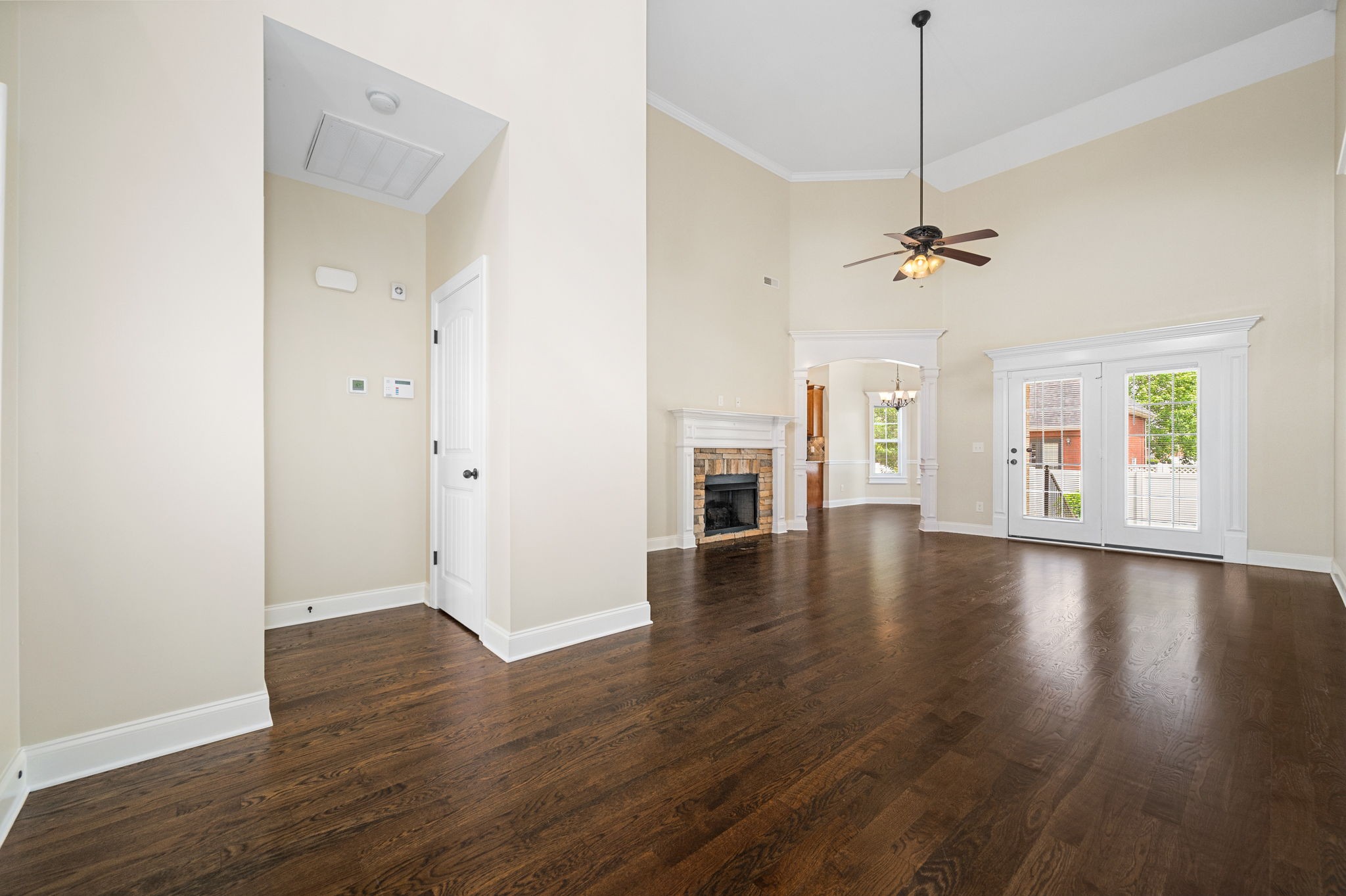 3358 Shady Forest Dr