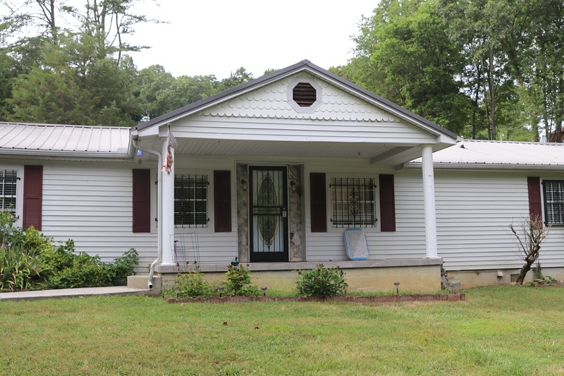 5707 Daniels Rd