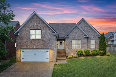 141 Fieldcrest Cir, Hendersonville, TN 37075 - MLS#: 2866300