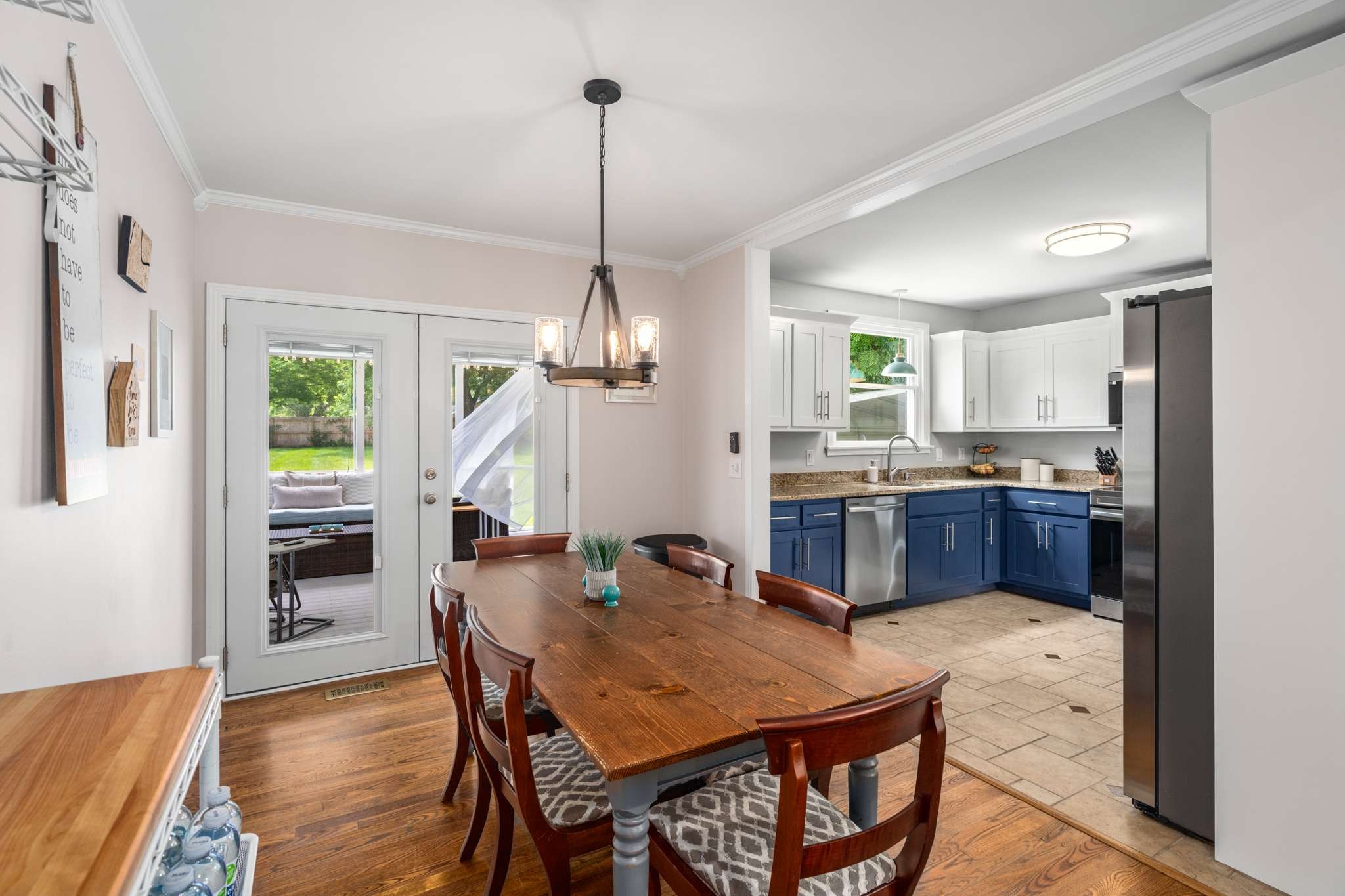 4866 Lynn Dr
