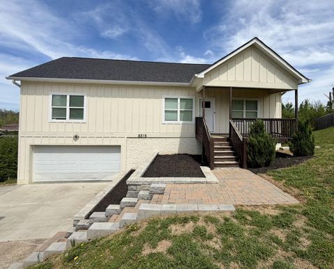 Photo of 8315 Harvest Oak Lane, Chattanooga, TN 37421 (MLS # 3169464)