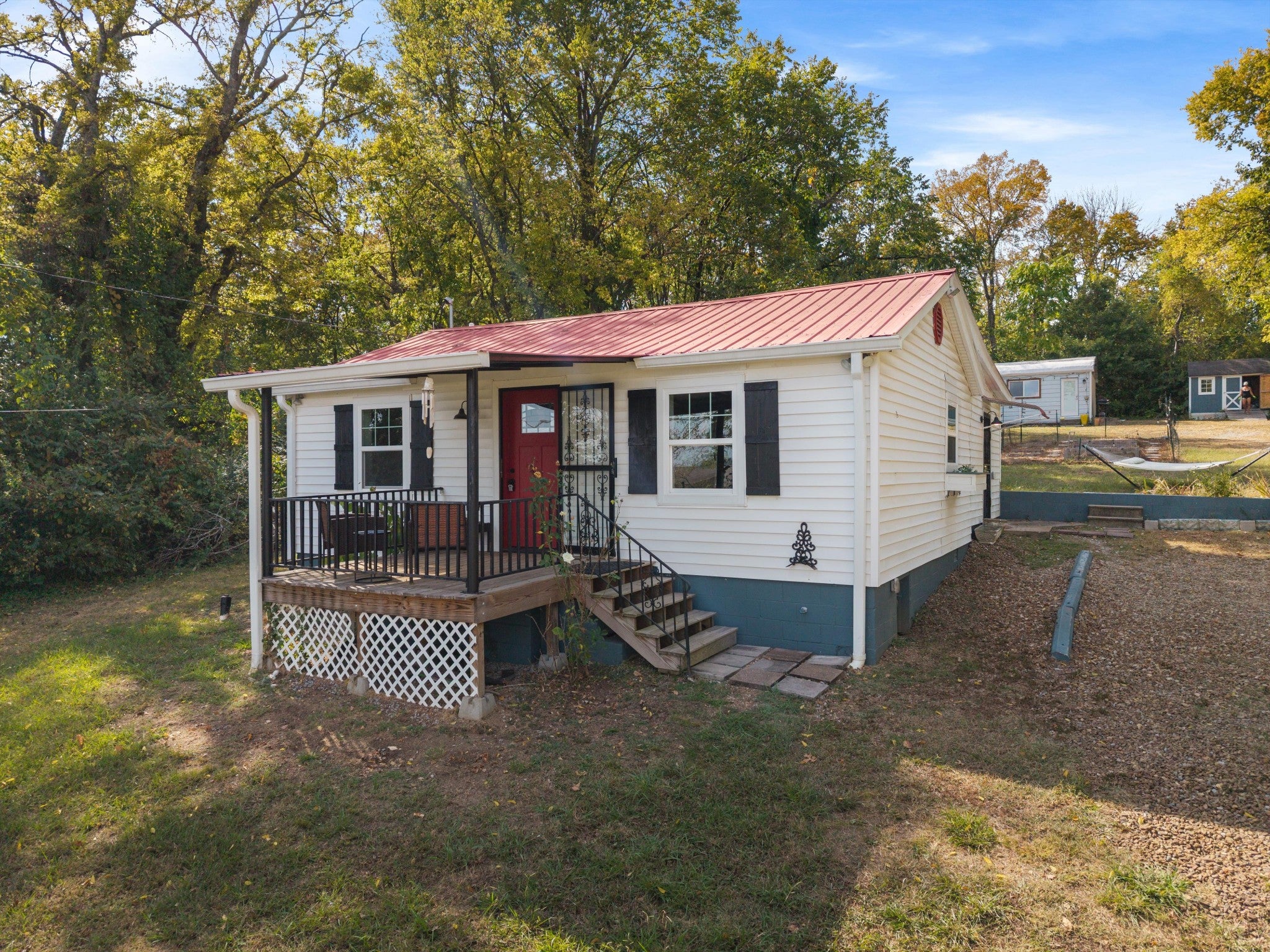 608 Creative Way