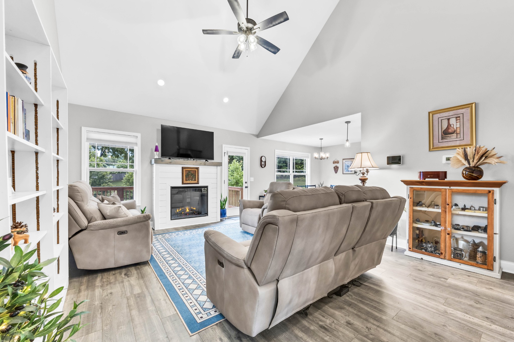 541 Macy Lynn Dr