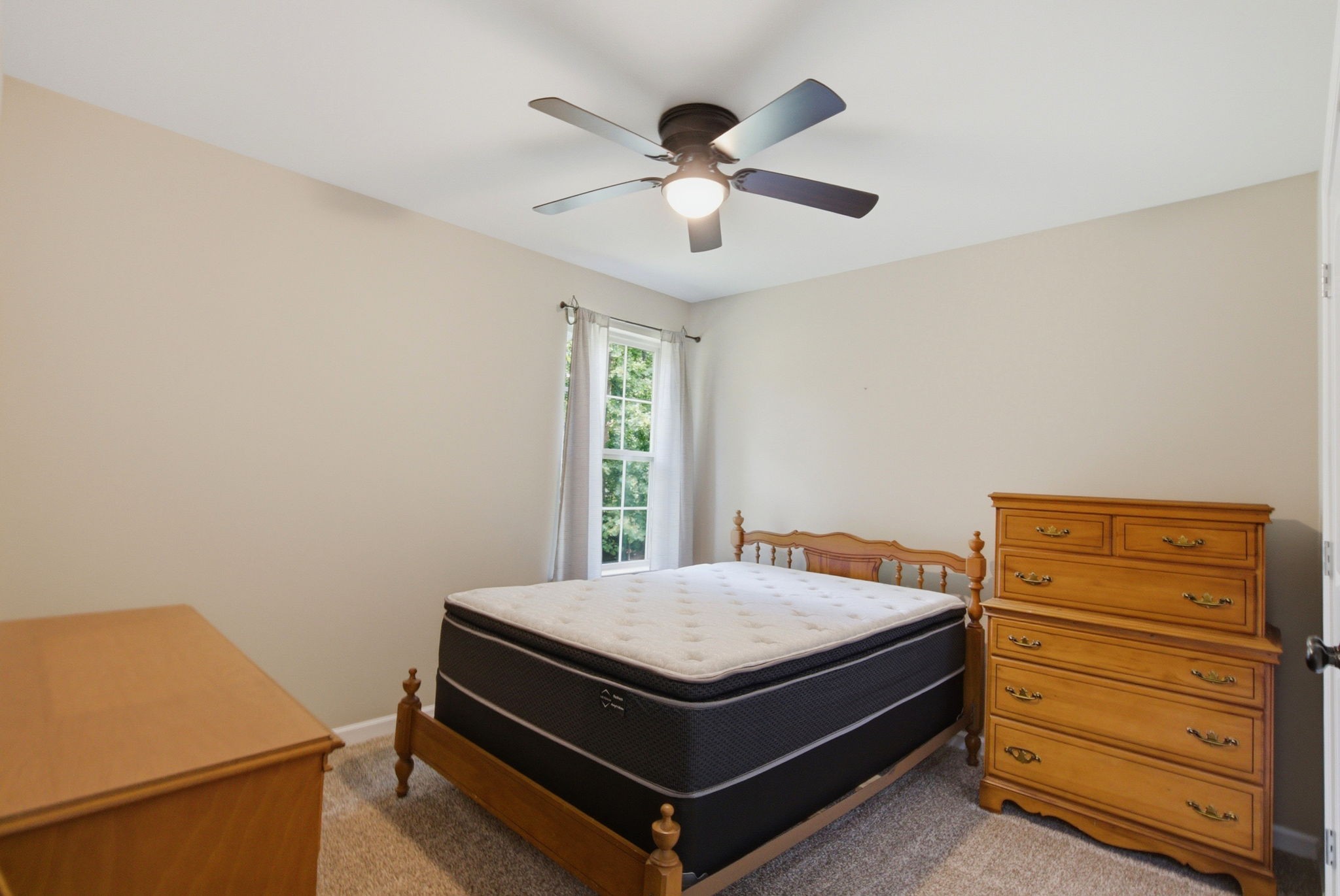 4423 Taylor Rd