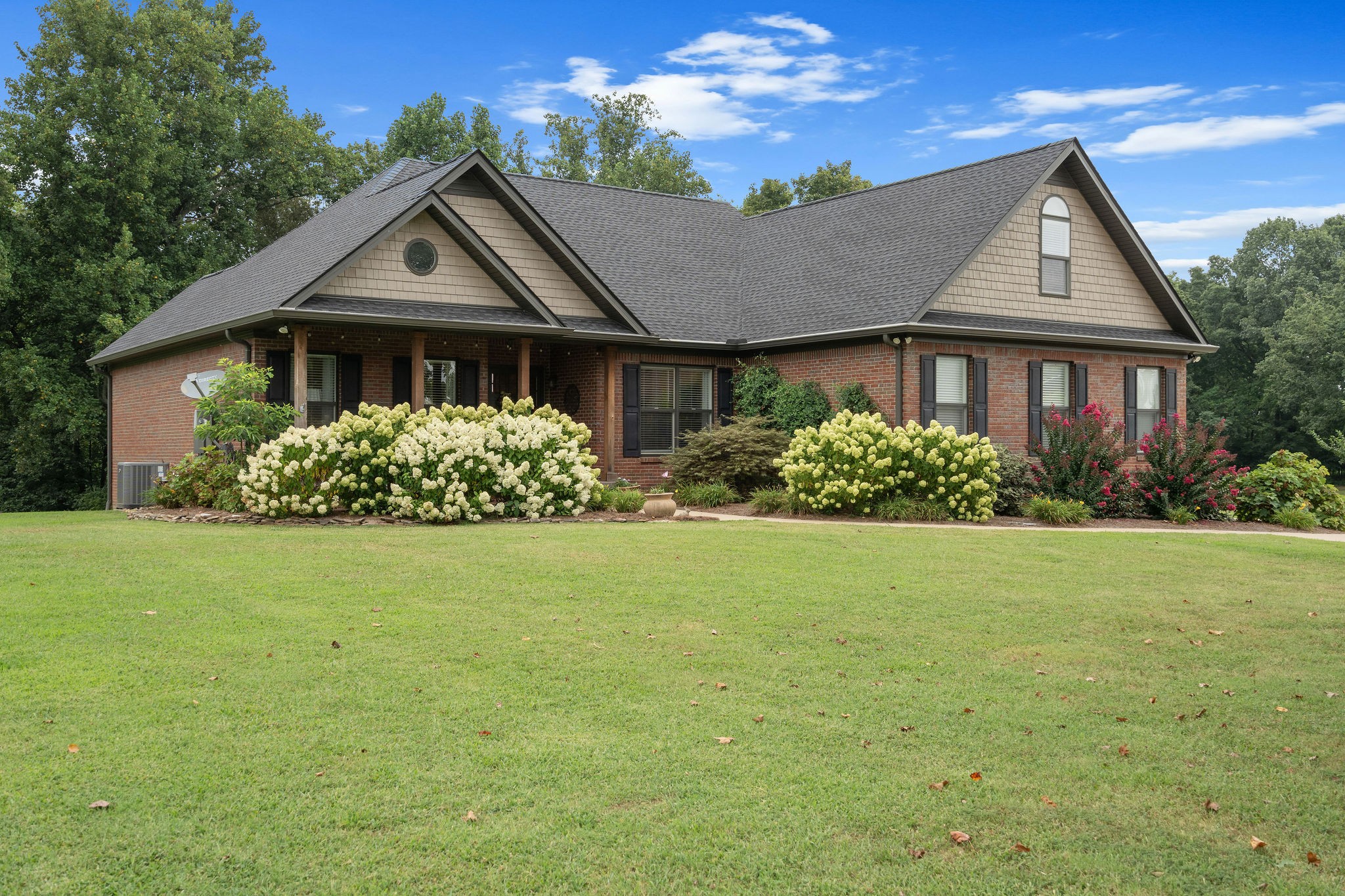 2711 Ernest Hawkins Rd