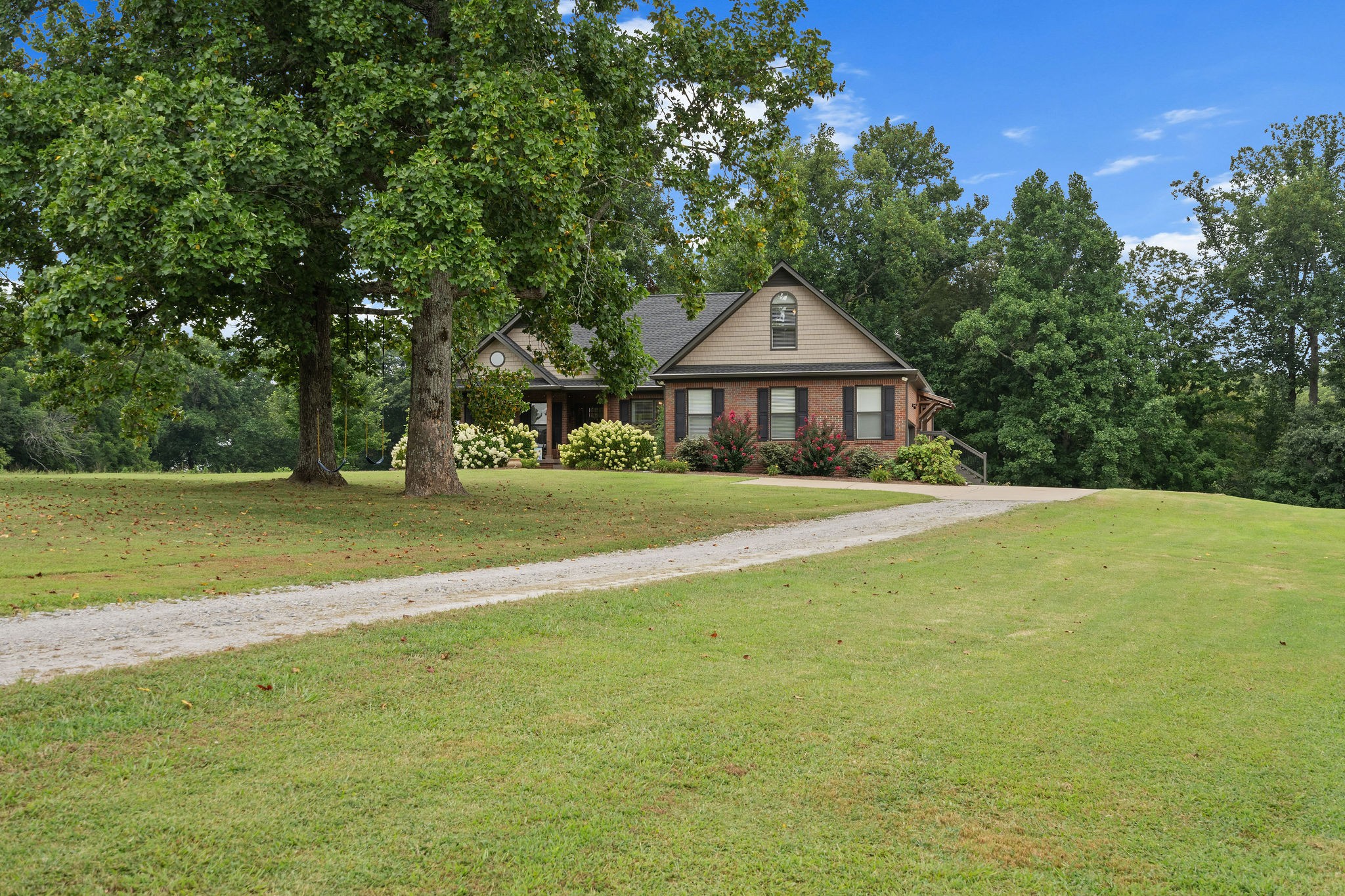 2711 Ernest Hawkins Rd