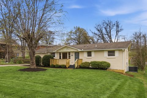 1725 Welcome Ln Nashville TN 37216