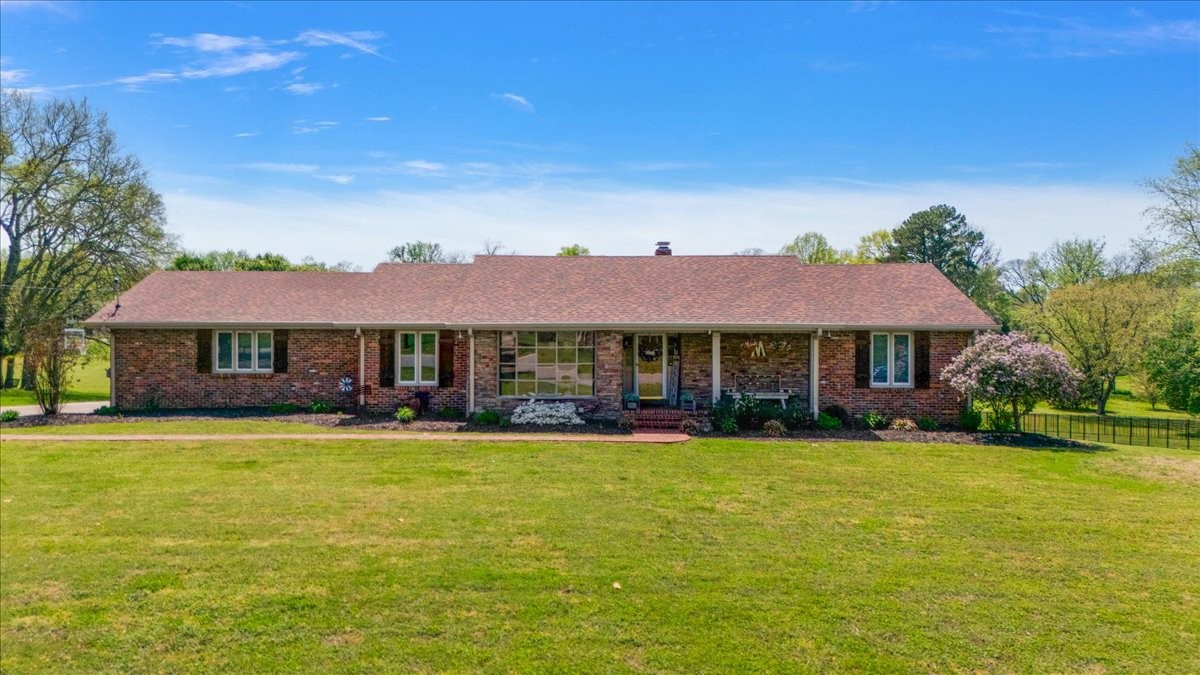 206 Kennett Rd